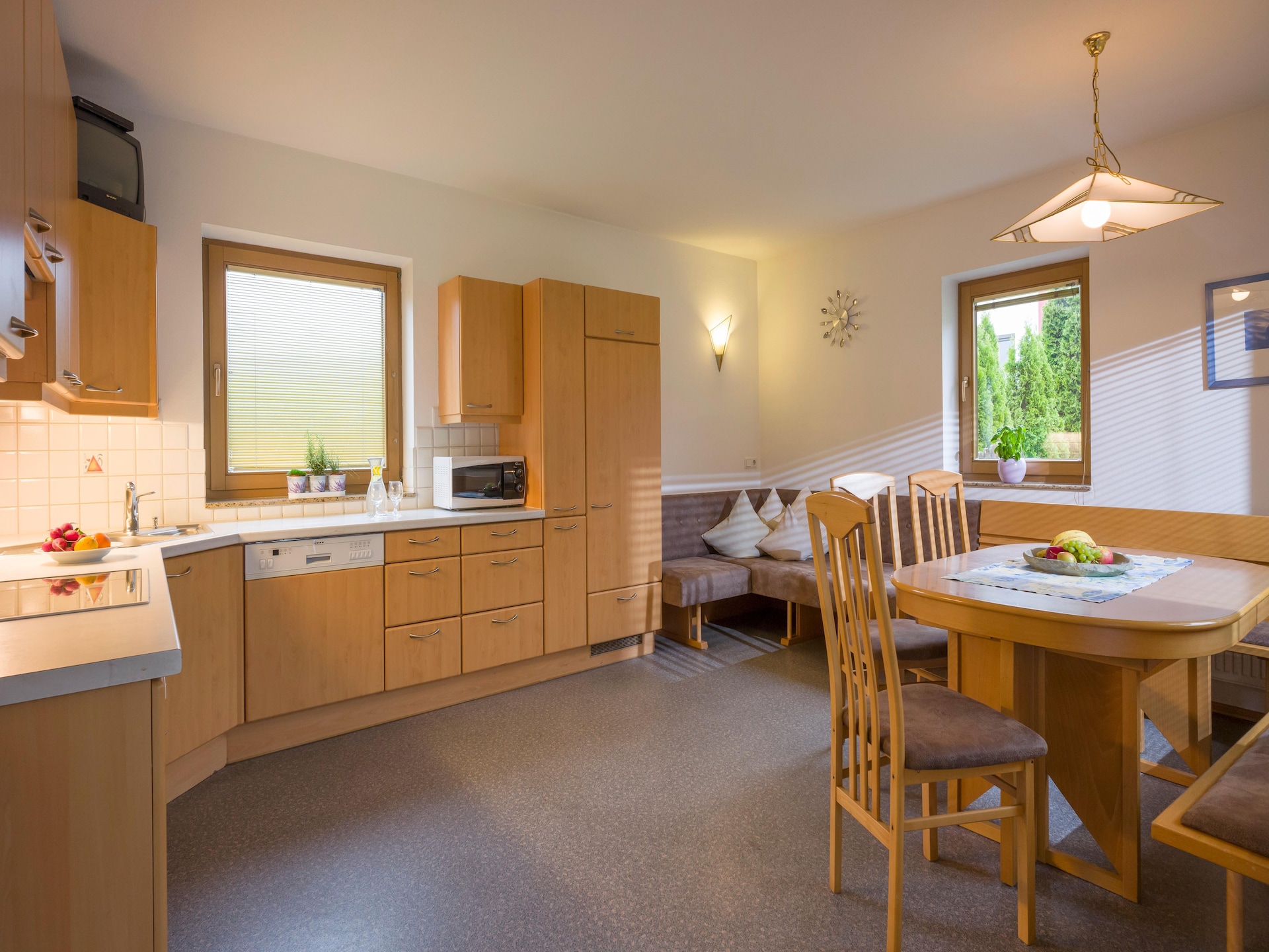 Ruim appartement in Kaltenbach met bergzicht, nabij skilift en zwembad - foto 10