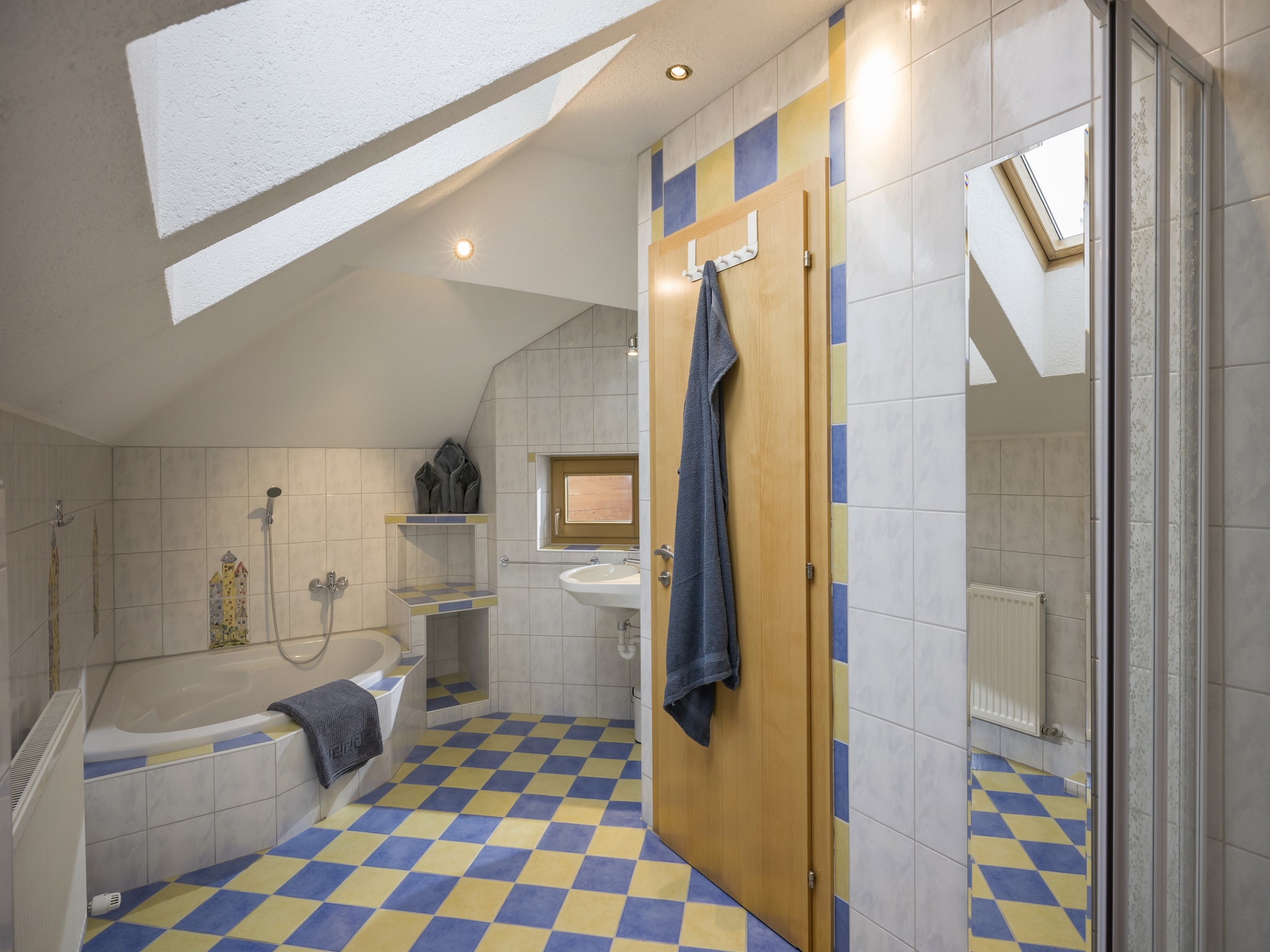 Ruim appartement in Kaltenbach met bergzicht, nabij skilift en zwembad - foto 15