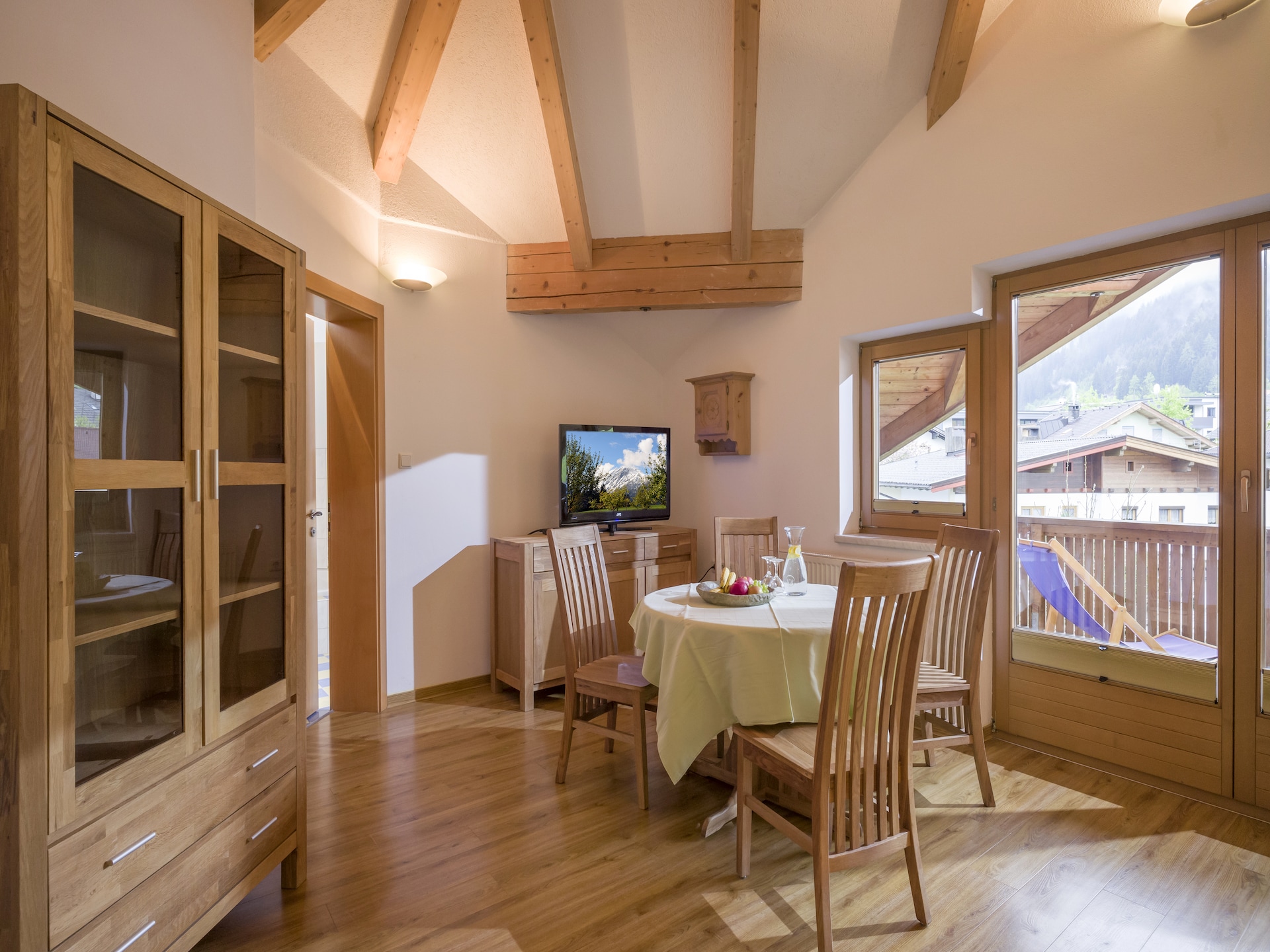 Ruim appartement in Kaltenbach met bergzicht, nabij skilift en zwembad - foto 4