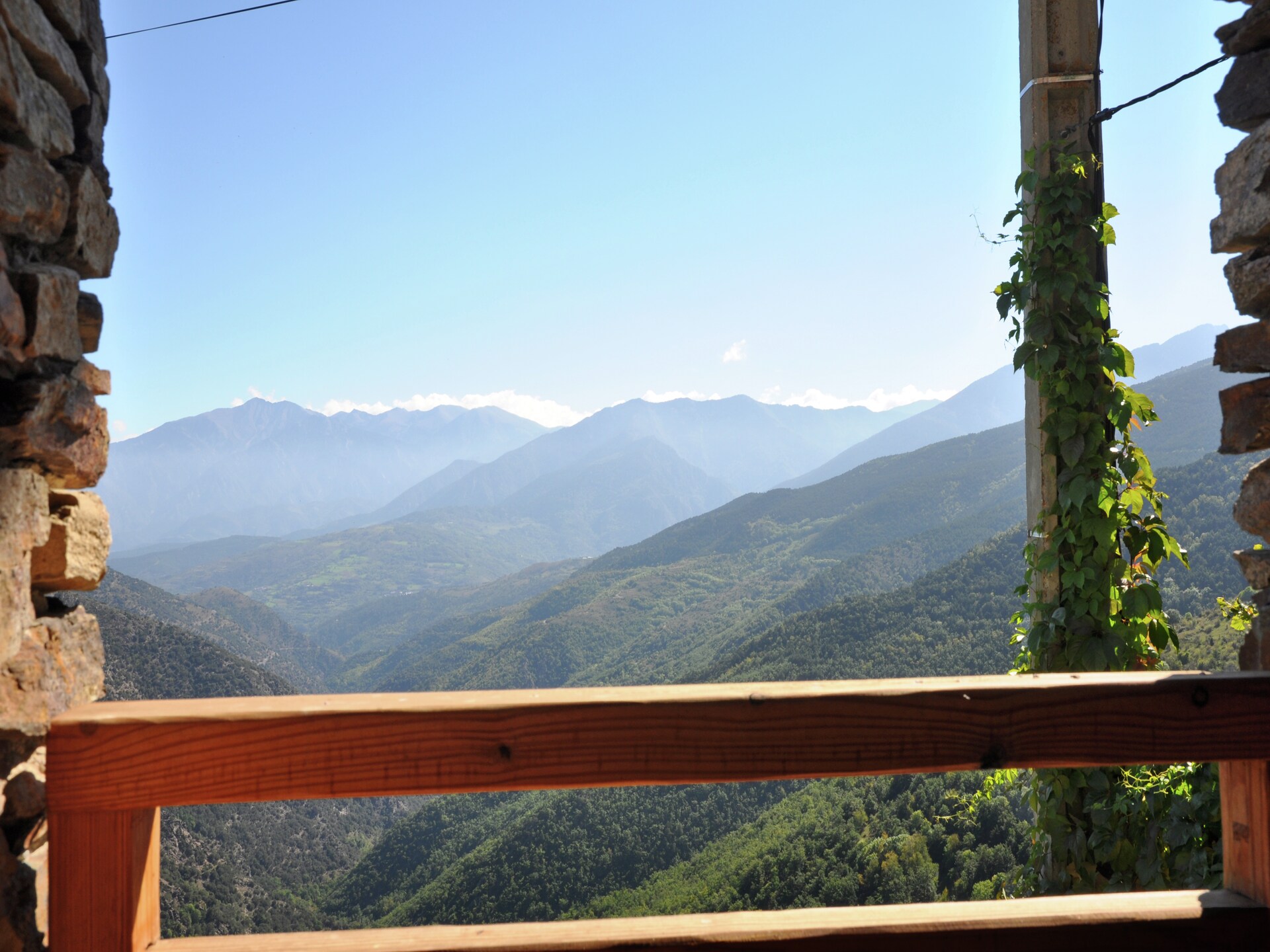 Panoramisch chalet in de bossen van Ayguatebia-Talau voor 6 personen - foto 20