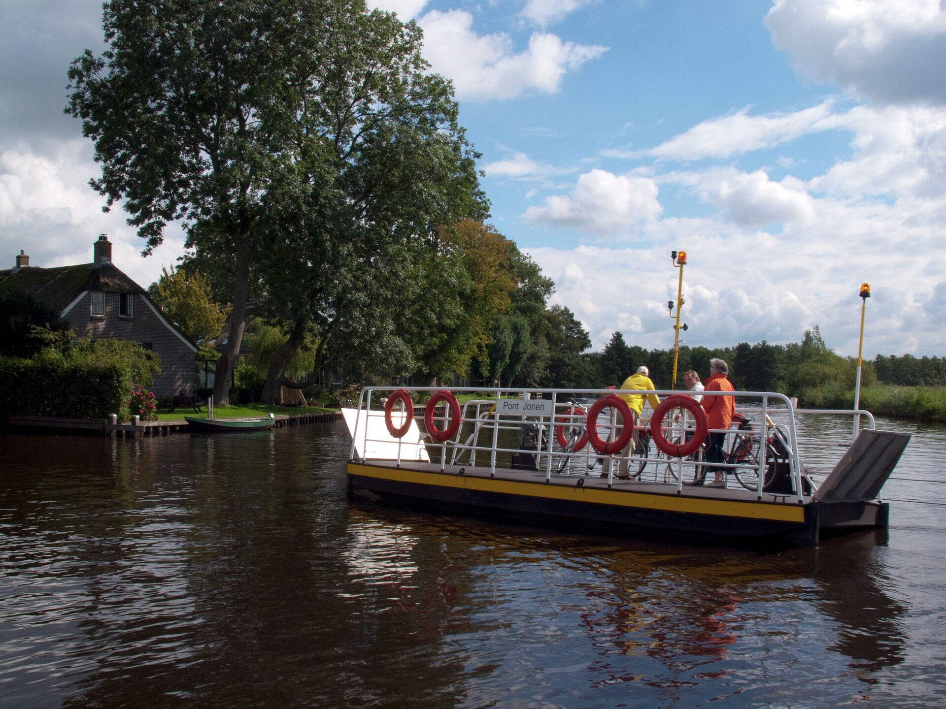 Luxe water villa met aanlegsteiger aan Belterwiedemeer - foto 21