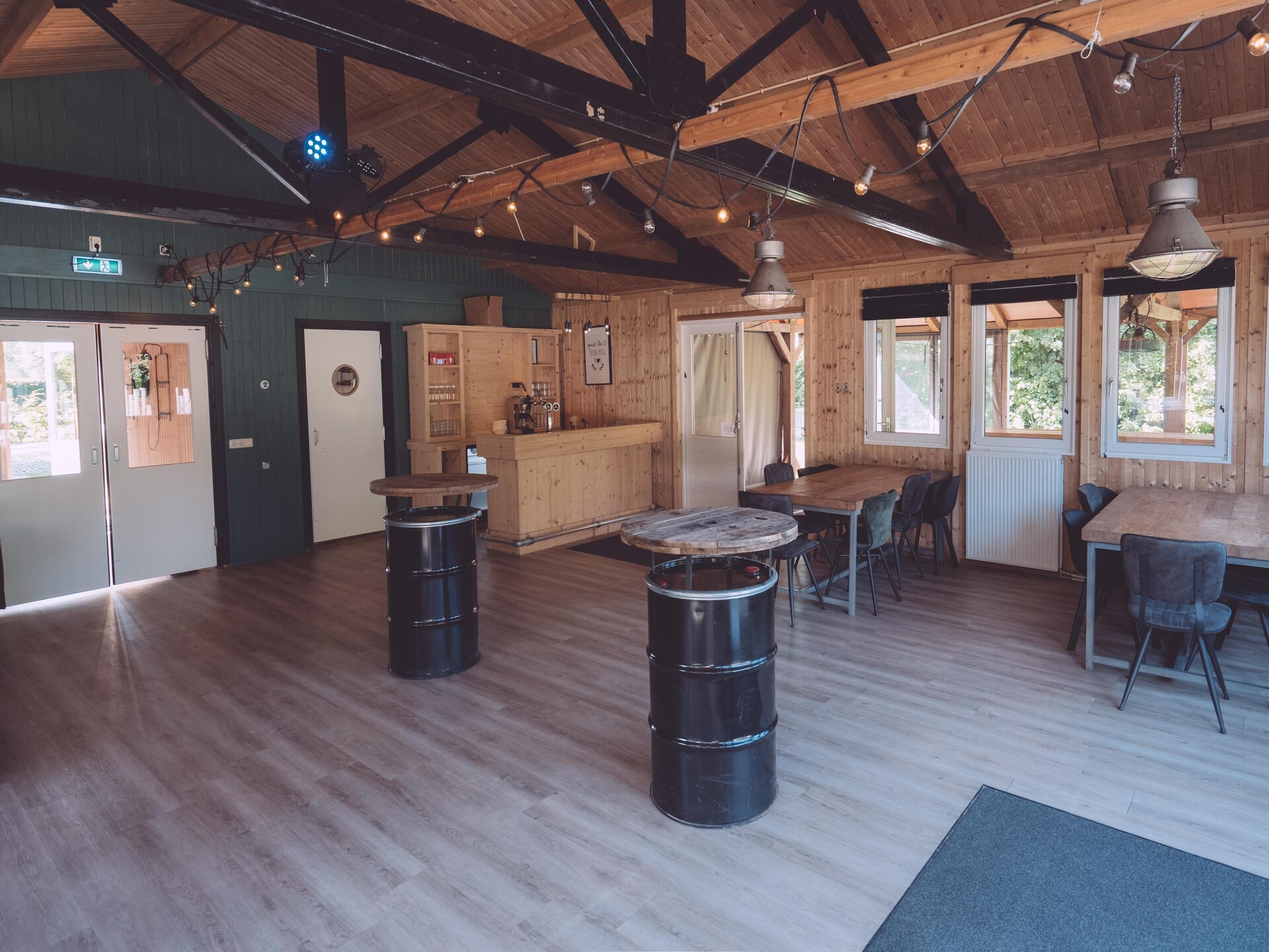 De Huiskamer – Unieke groepsaccommodatie voor 24 personen op Vakantiepark Eigen Wijze - foto 28
