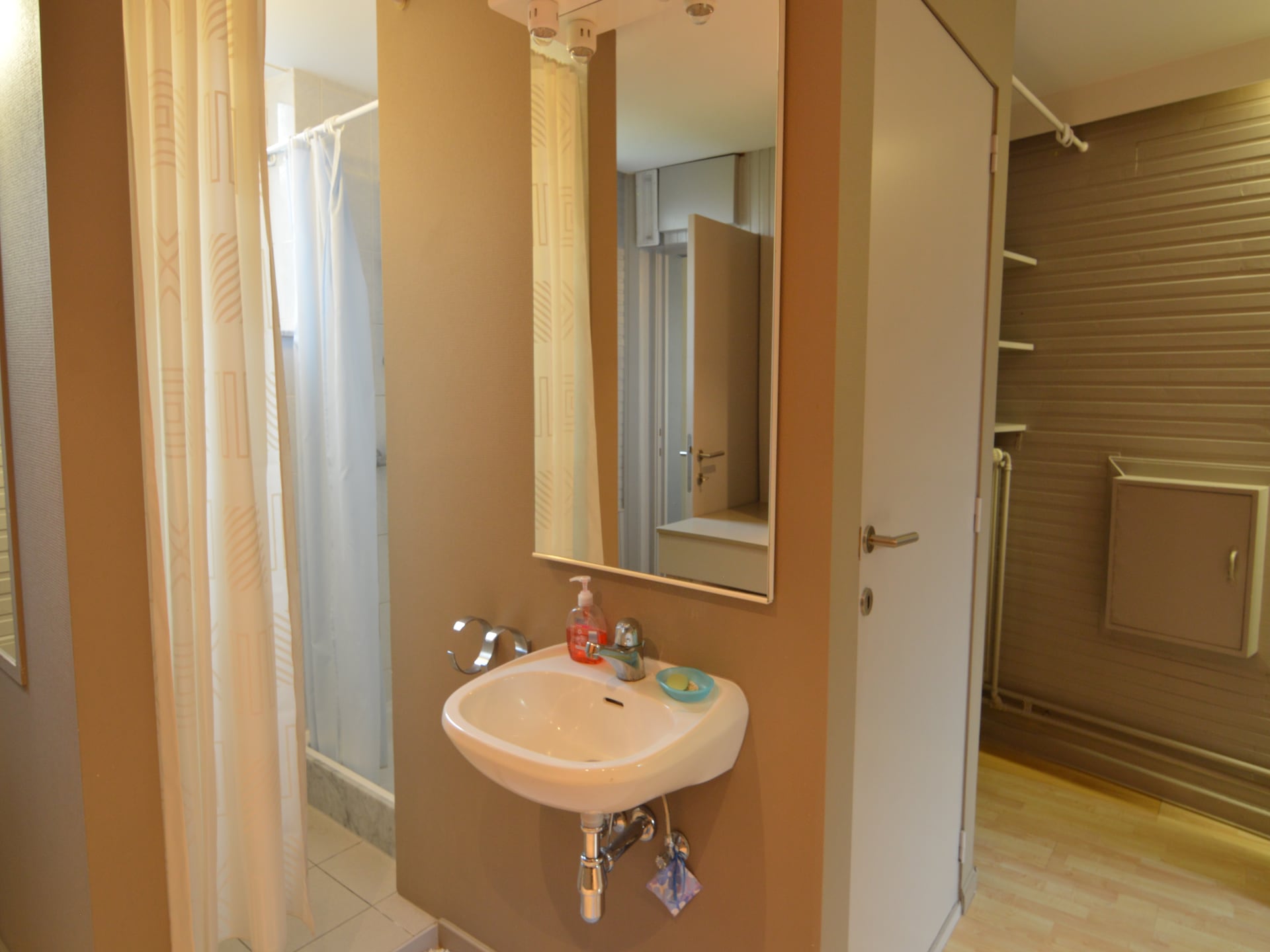 21-persoons villa met zwembad en sauna in Zottegem - foto 23