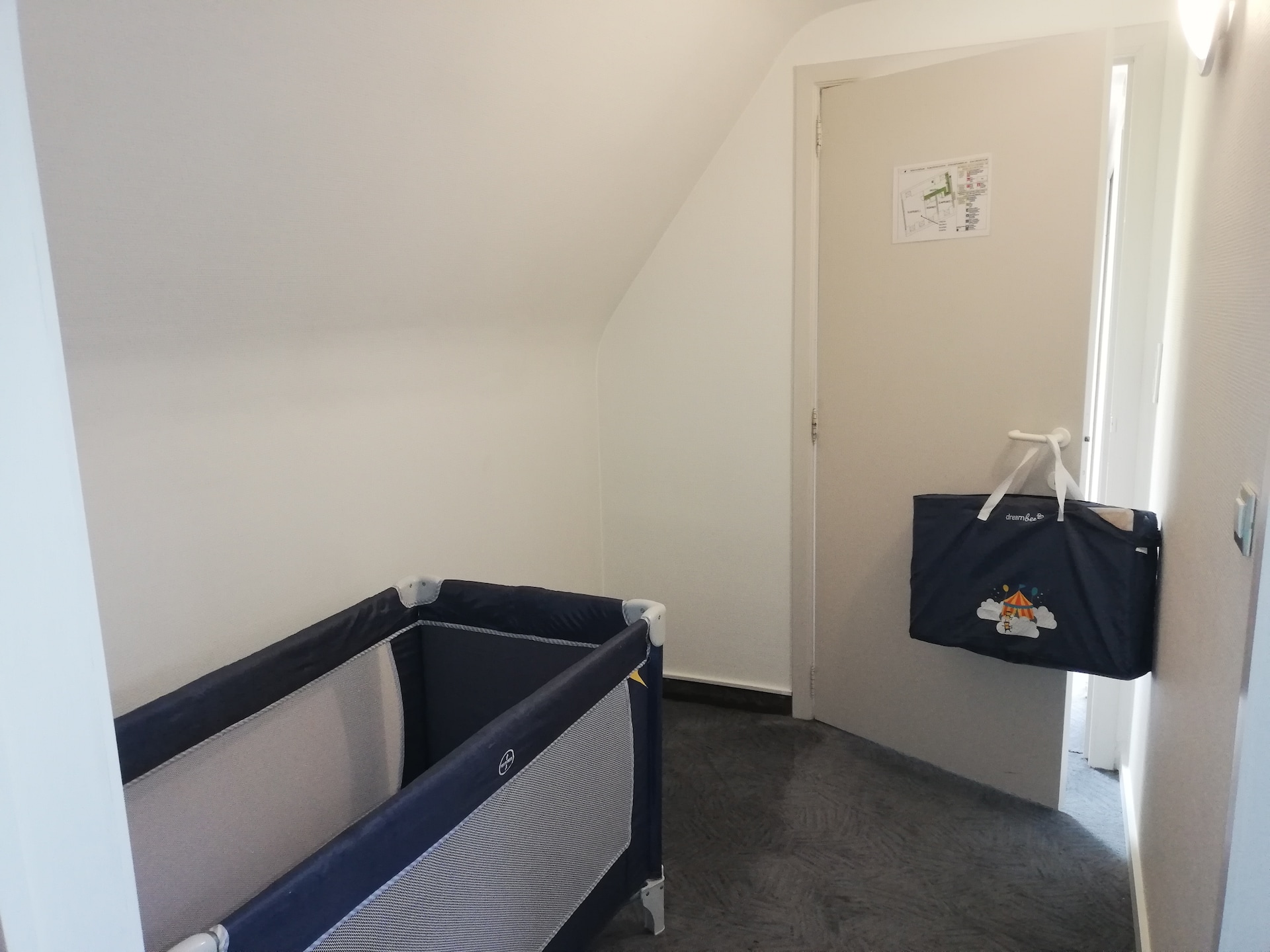 21-persoons villa met zwembad en sauna in Zottegem - foto 37