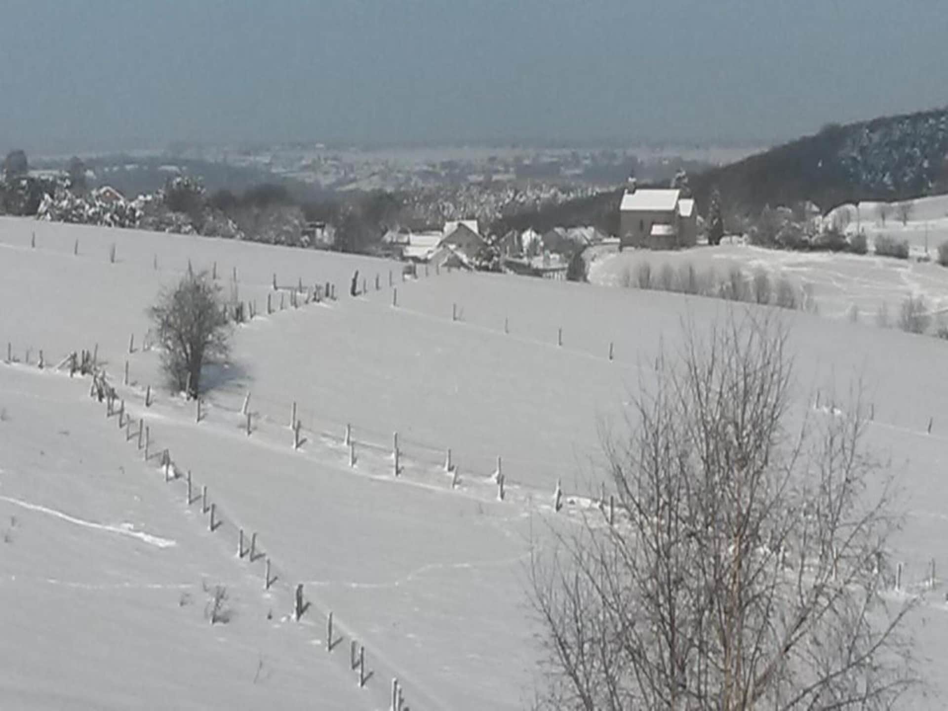 Gezellig 5-persoons vakantiehuis met open haard in Ferrières - foto 39