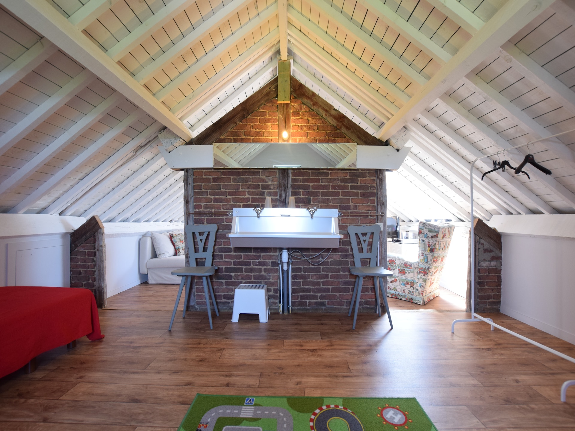 Ruim vakantiehuis voor 8 in de bossen van Humain, Ardennen - foto 23