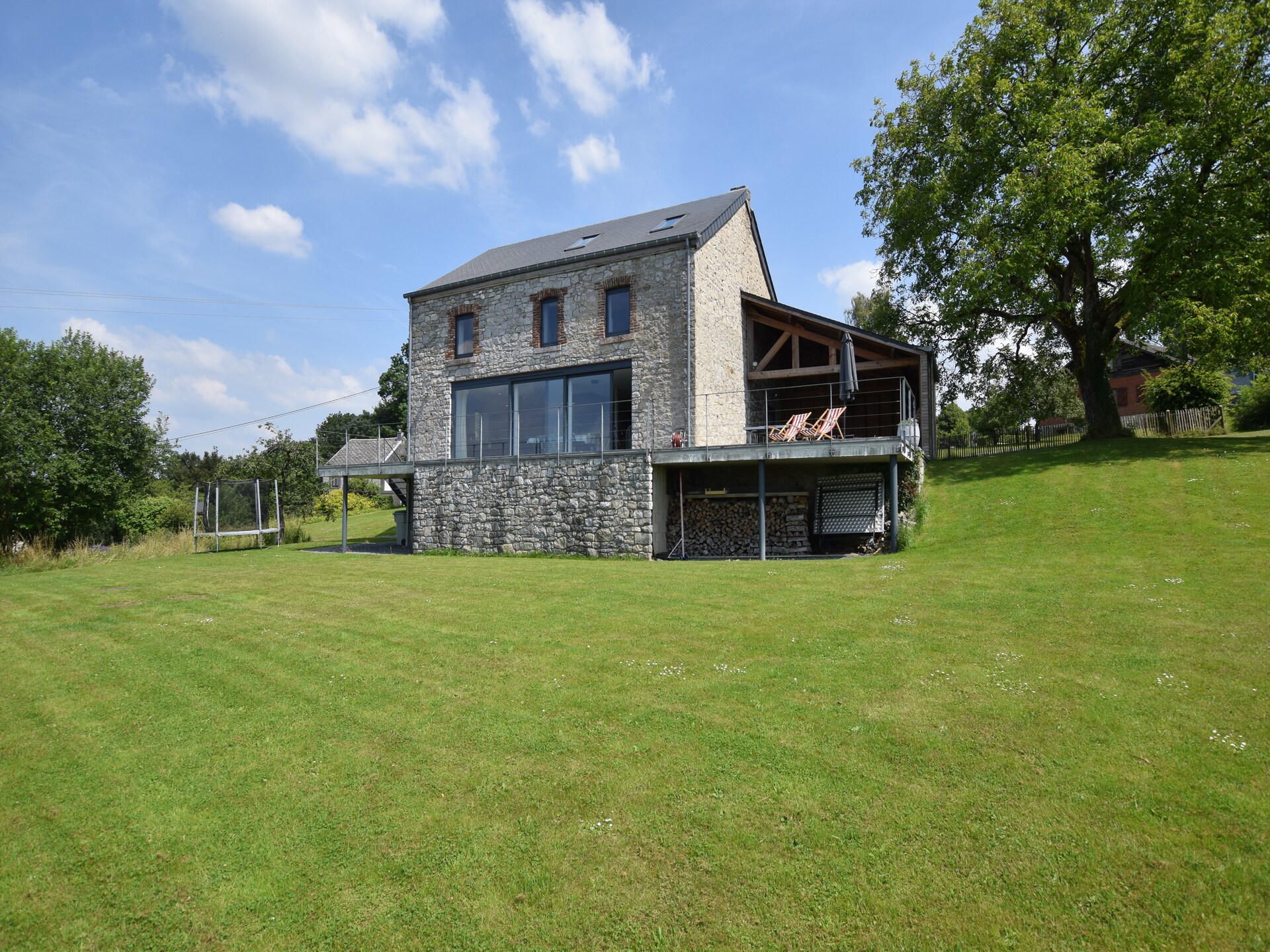 Ruim vakantiehuis voor 8 in de bossen van Humain, Ardennen - foto 34