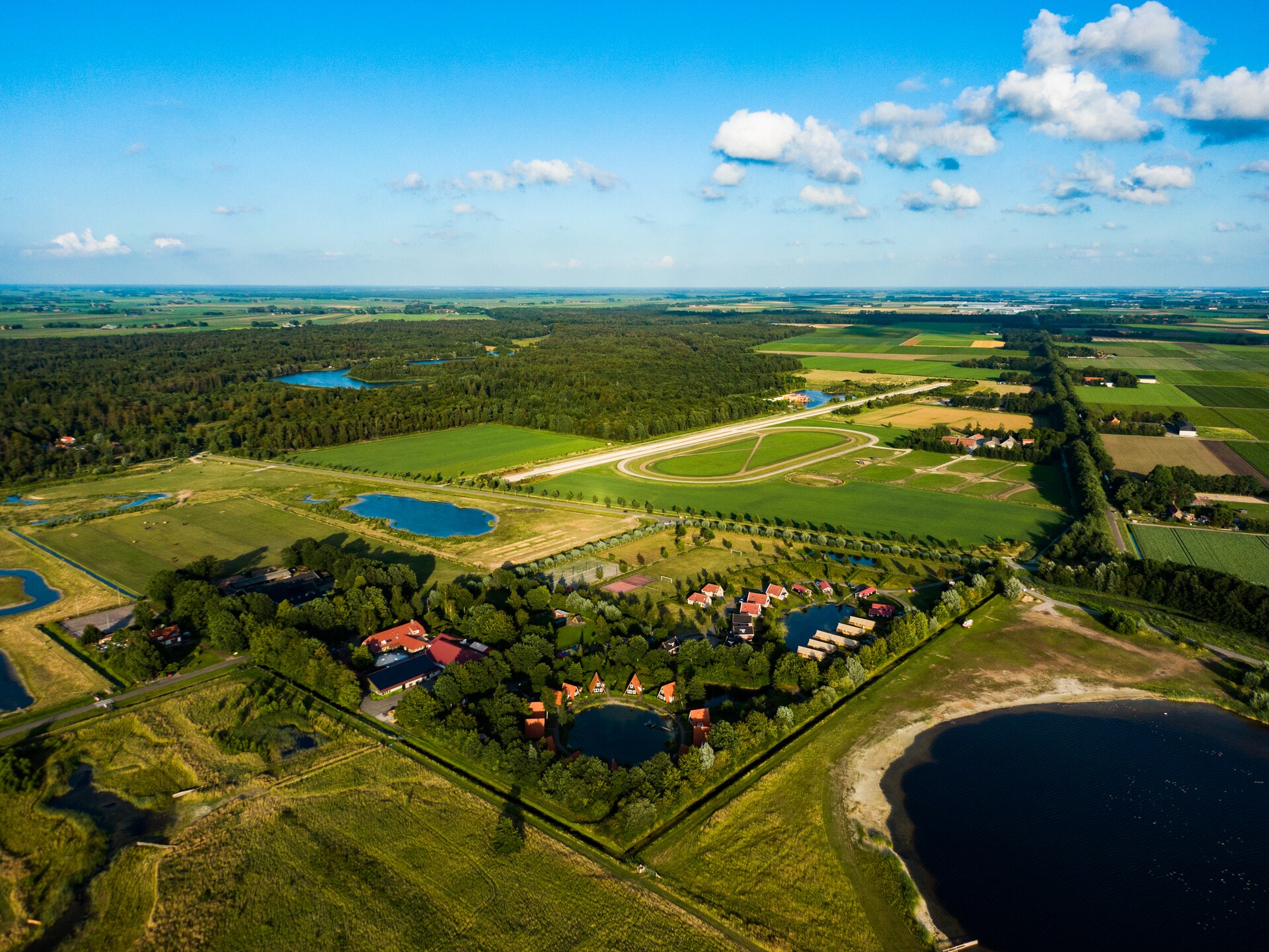 Groepsaccommodatie Eigen Wijze: 36-persoons vakantiepark met privébar in Flevoland - foto 24