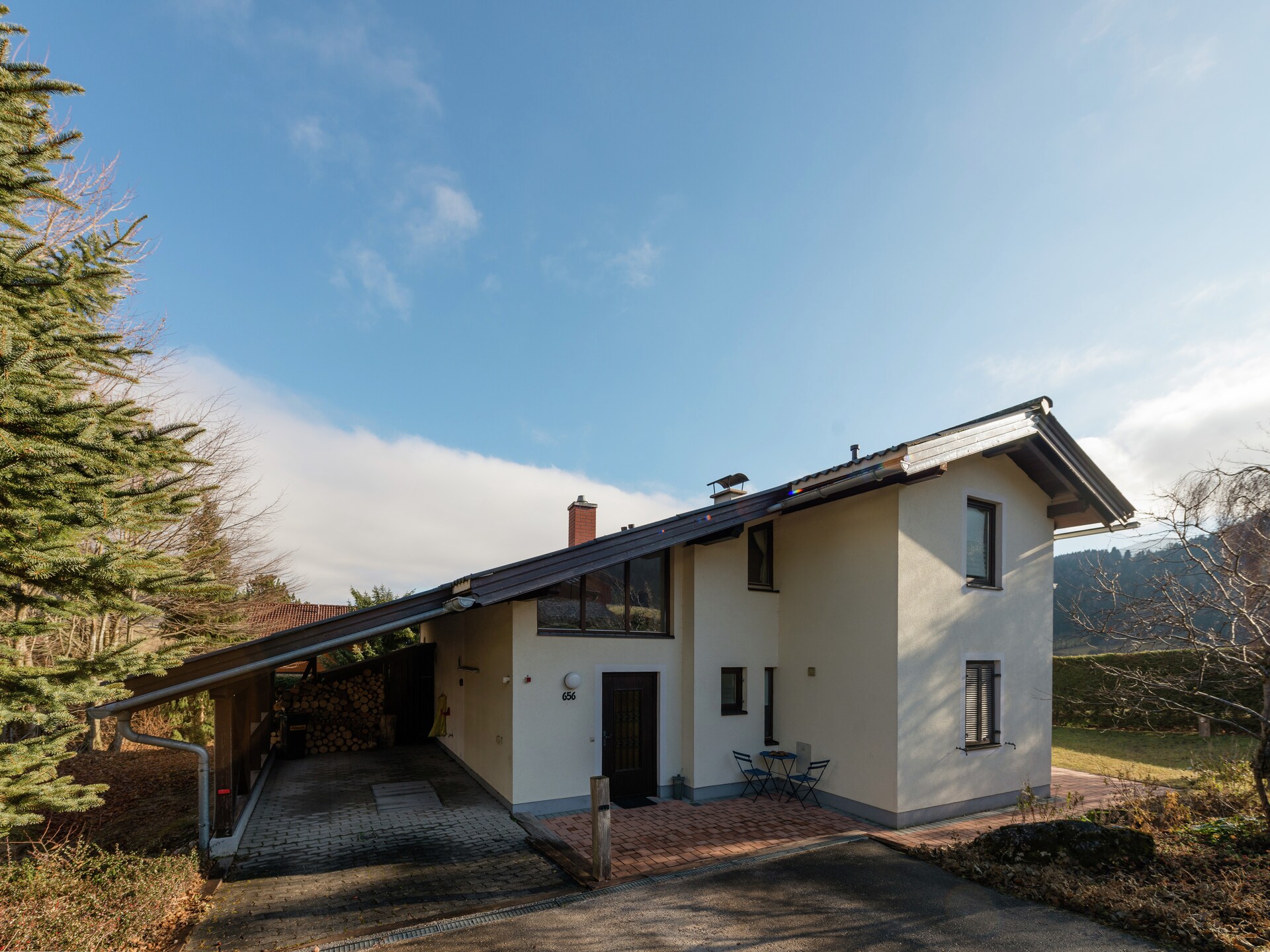 Vrijstaand vakantiehuis in de bossen bij Gröbming met bergzicht - foto 1