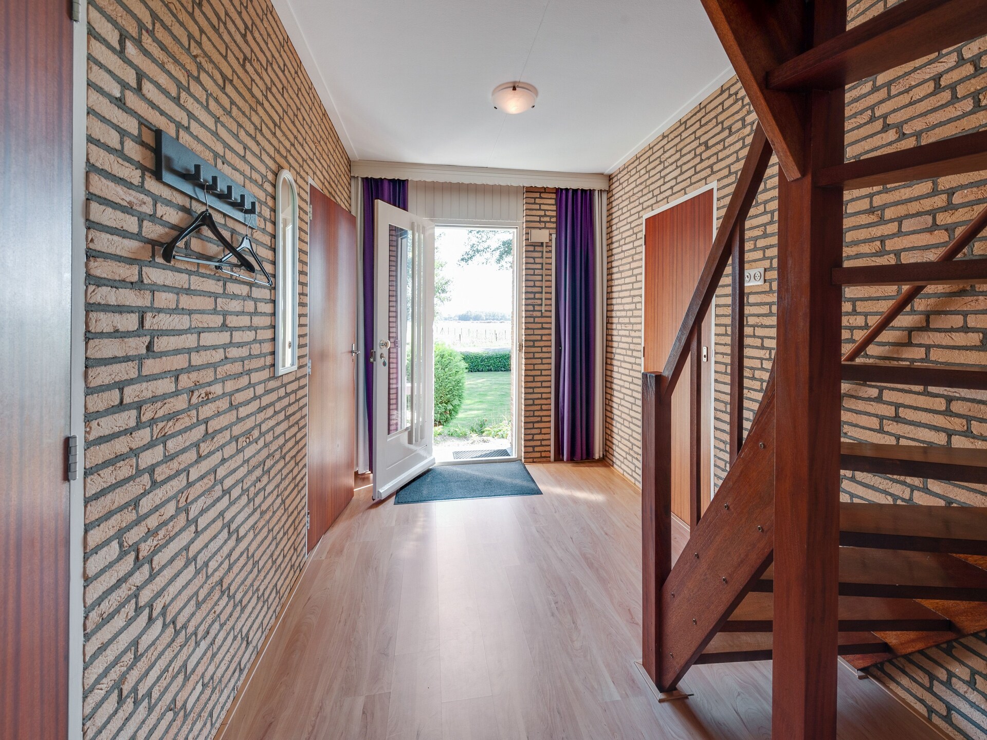 Vrijstaand vakantiehuis met panoramisch uitzicht op het Mantingerzand - foto 10