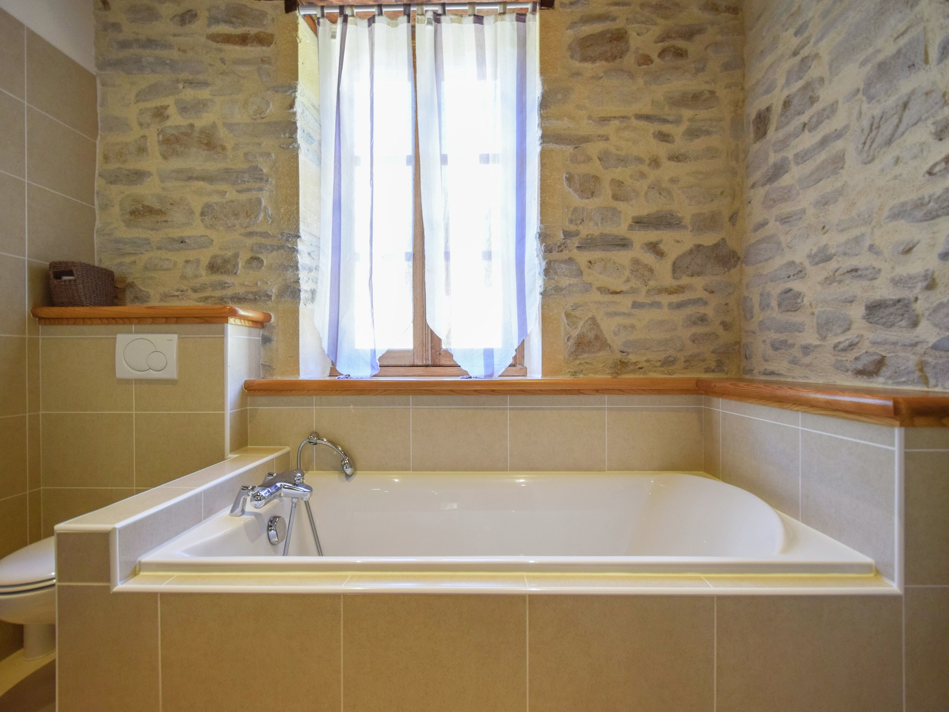 12-persoons villa met privézwembad in St. Medard D'excideuil · 12 pers. - foto 21