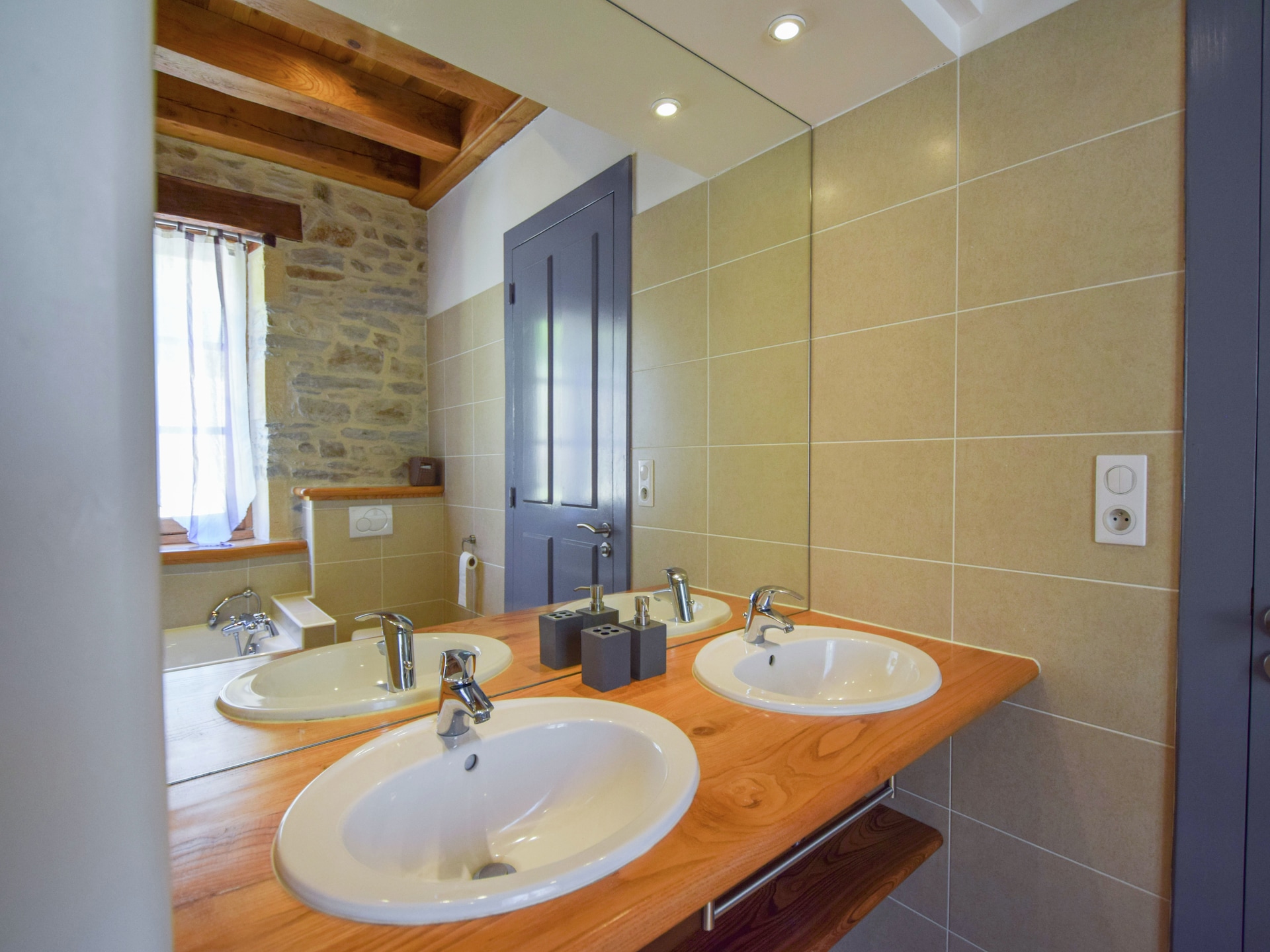 12-persoons villa met privézwembad in St. Medard D'excideuil · 12 pers. - foto 23