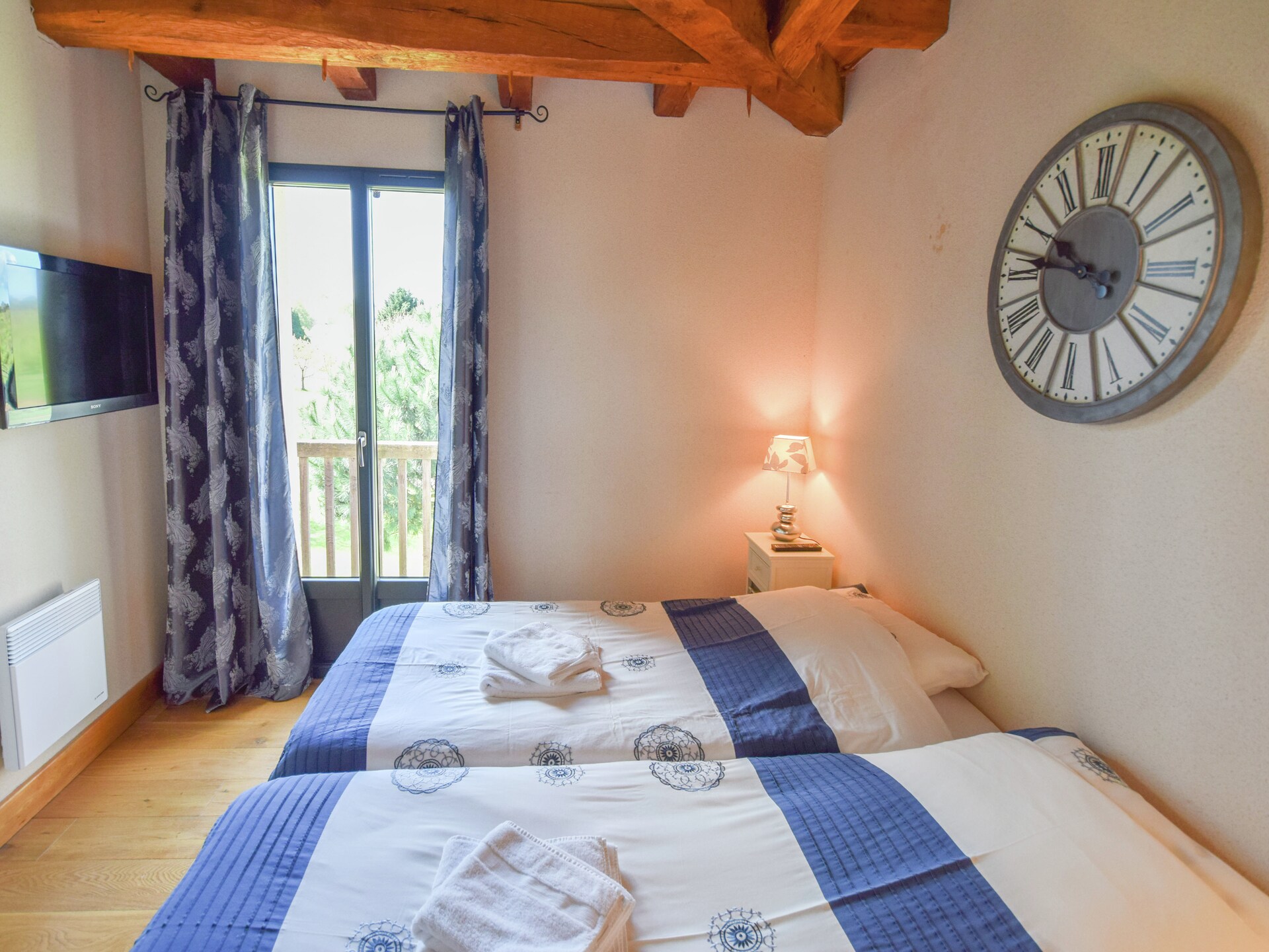Villa La Petite Tour: 10-persoons bosvilla met privétuin bij Saint-Médard-d'Excideuil - foto 15