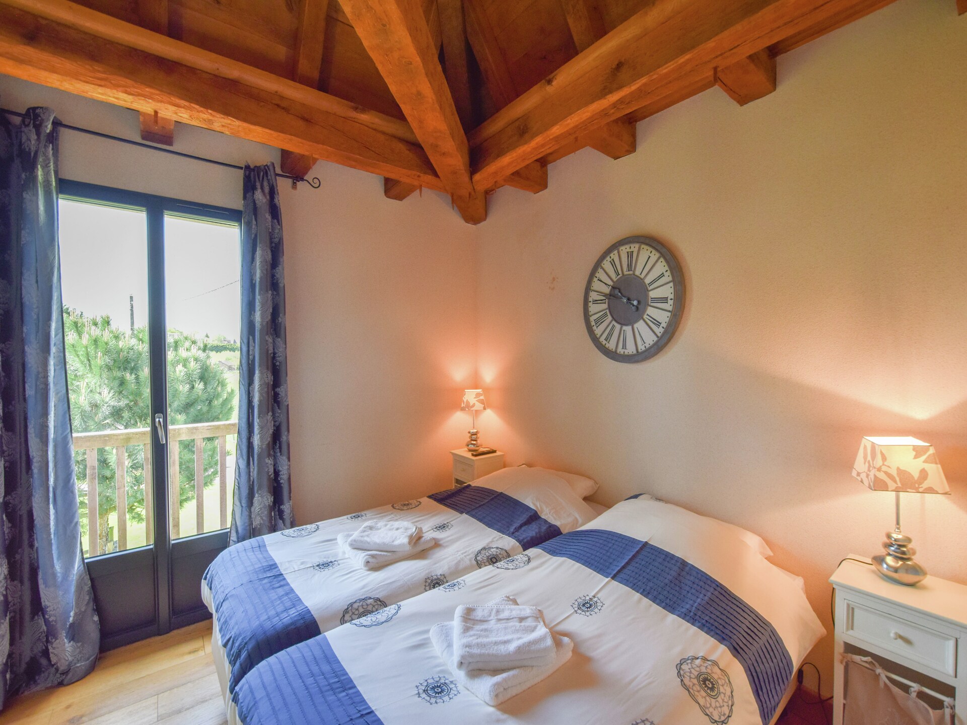 Villa La Petite Tour: 10-persoons bosvilla met privétuin bij Saint-Médard-d'Excideuil - foto 14