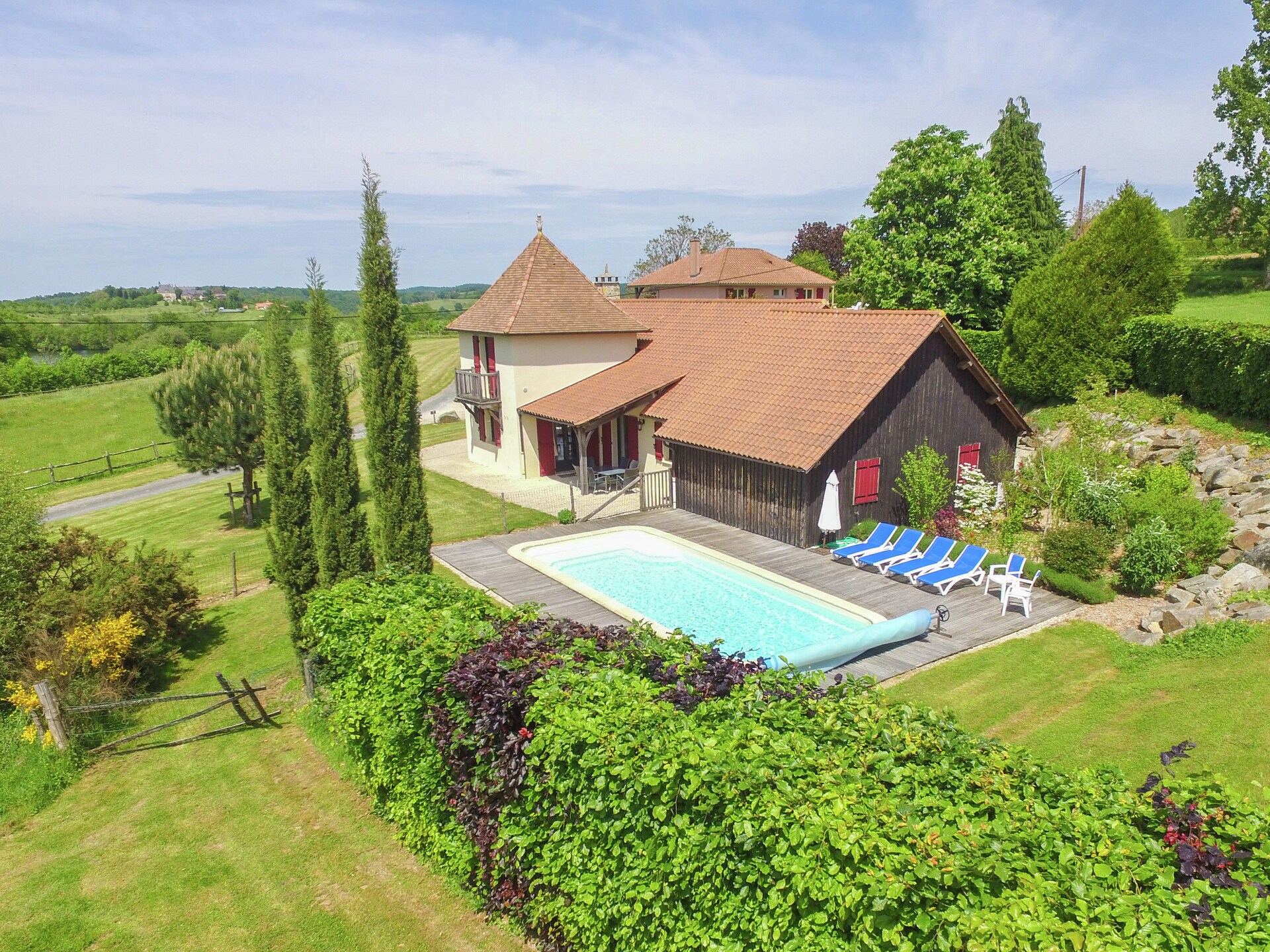 Villa La Petite Tour: 10-persoons bosvilla met privétuin bij Saint-Médard-d'Excideuil - foto 6