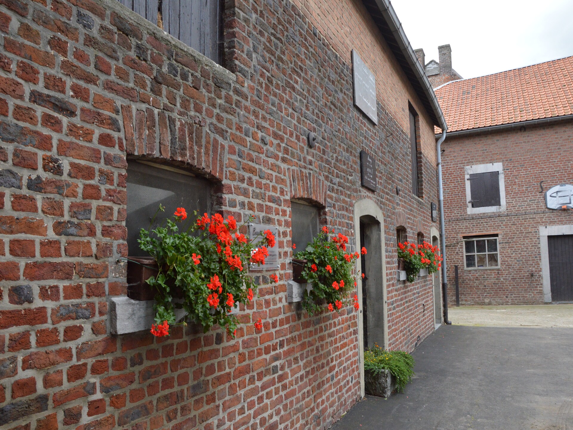Authentieke boerderij voor 24 personen in het glooiende Teuven, vlakbij Luik - foto 31