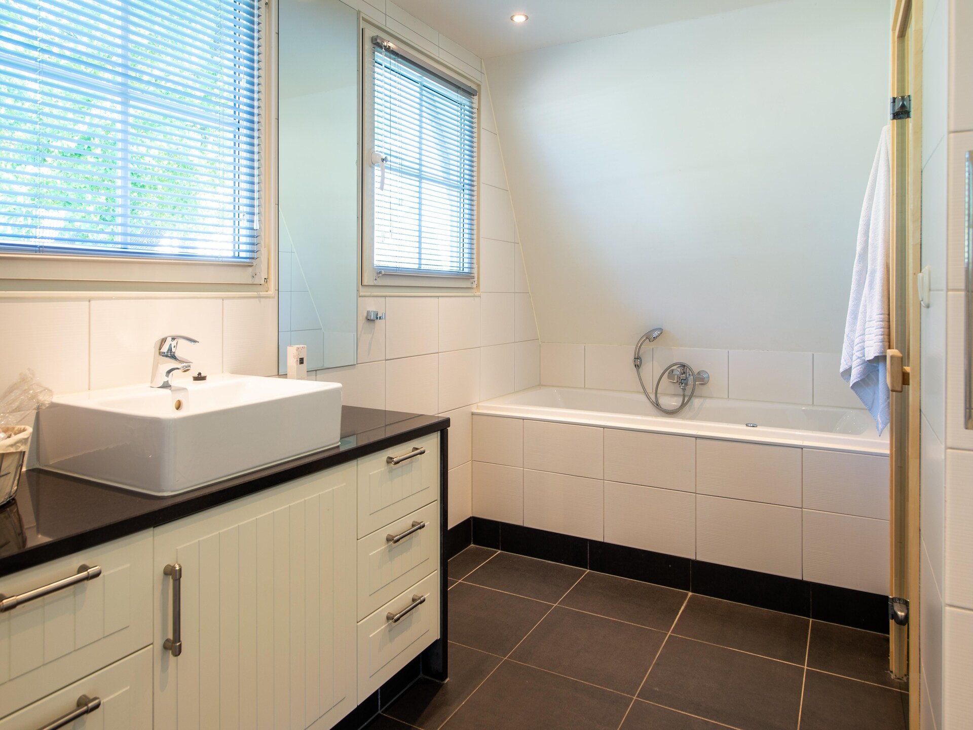 Romantisch vakantiehuis met sauna op Hof van Salland in Hellendoorn - foto 12