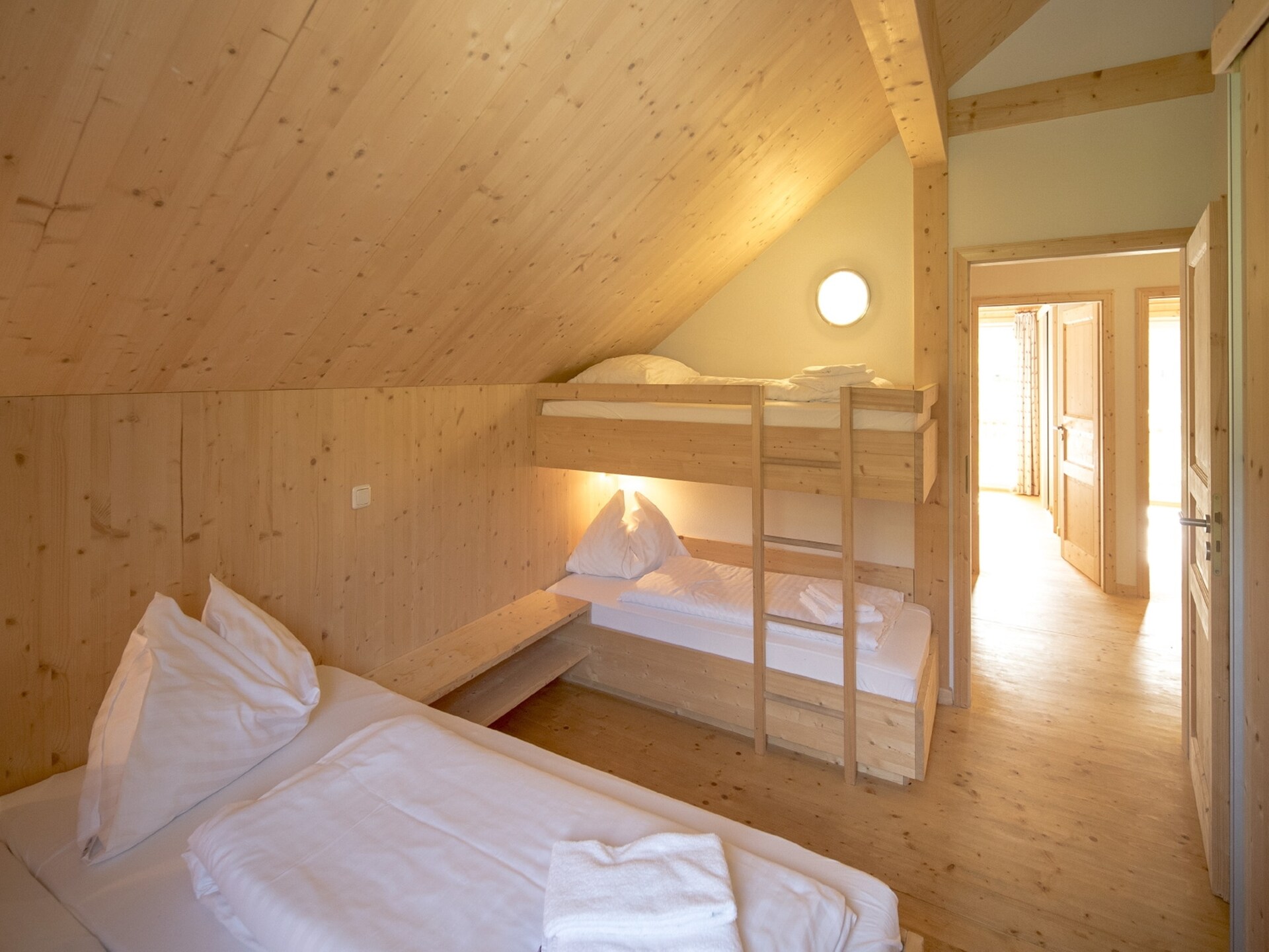 Aan de piste: Luxe chalet voor 10 personen in Sankt Georgen · 115 m² - foto 14