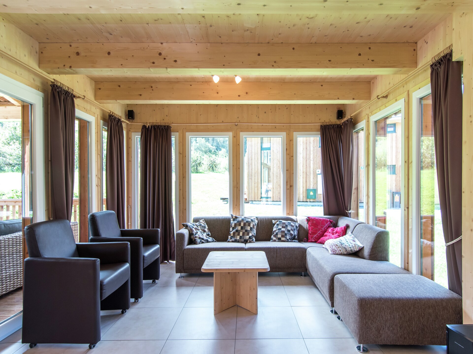 Chalet 17: Luxe 12-persoons chalet direct aan de piste in Kreischberg - foto 2