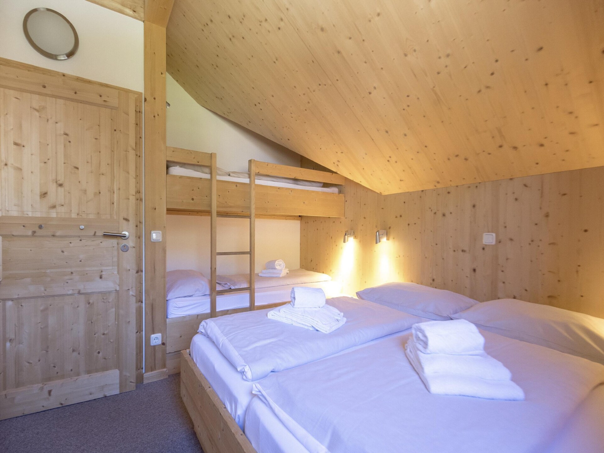 Chalet 17: Luxe 12-persoons chalet direct aan de piste in Kreischberg - foto 18