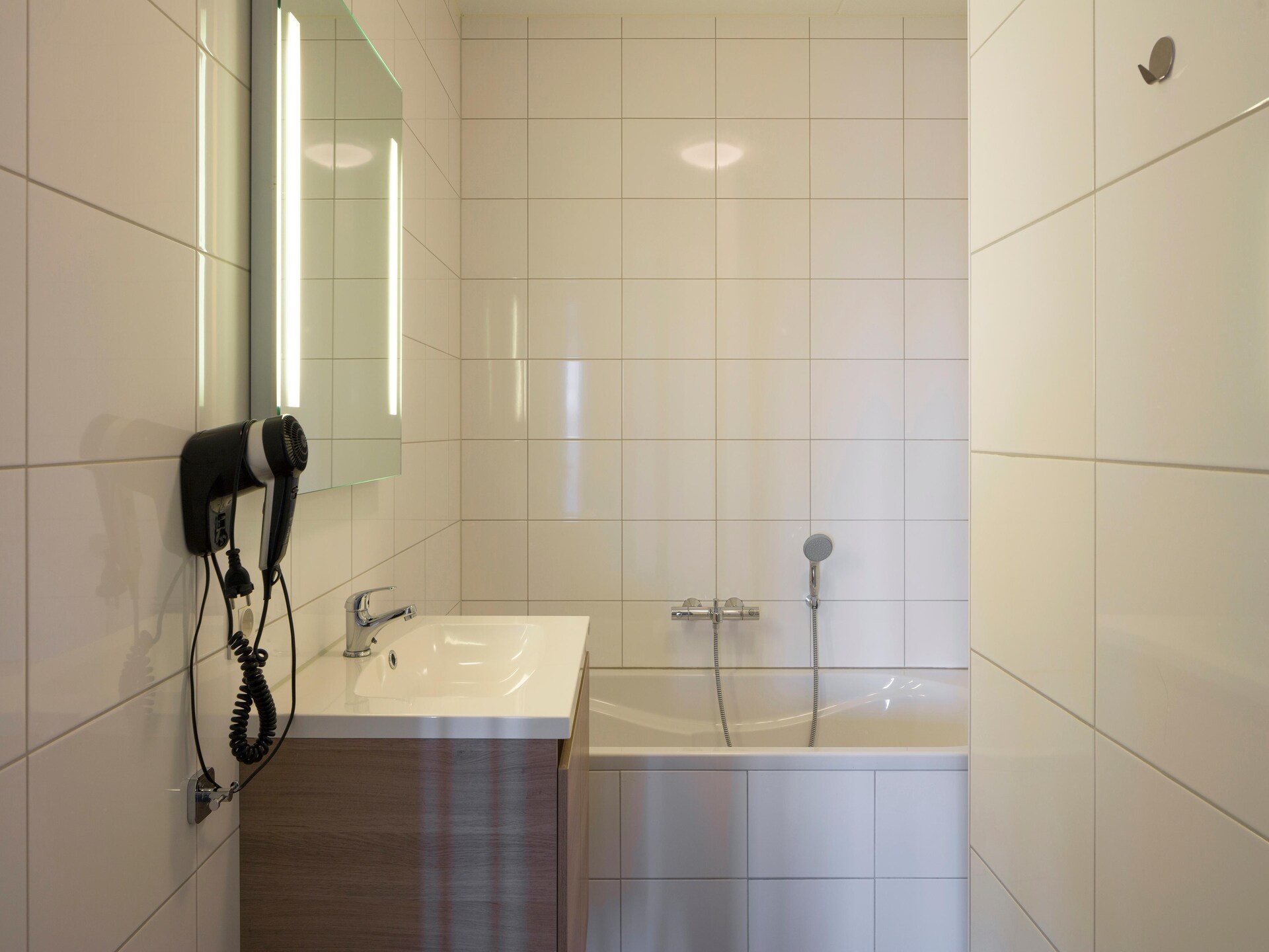 Modern appartement in hartje Domburg, 200m van het strand - foto 29