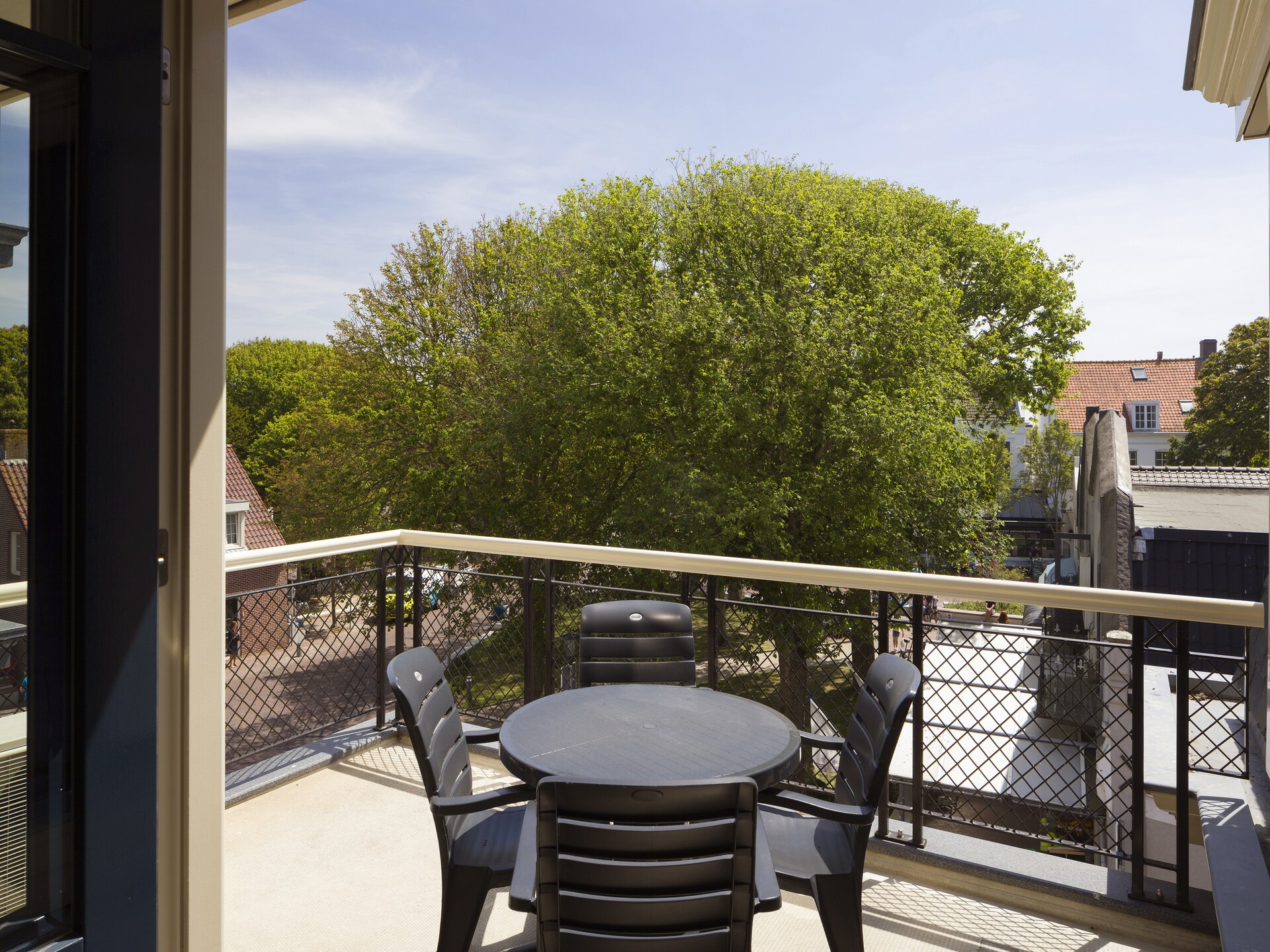Modern appartement in hartje Domburg, 200m van het strand - foto 15