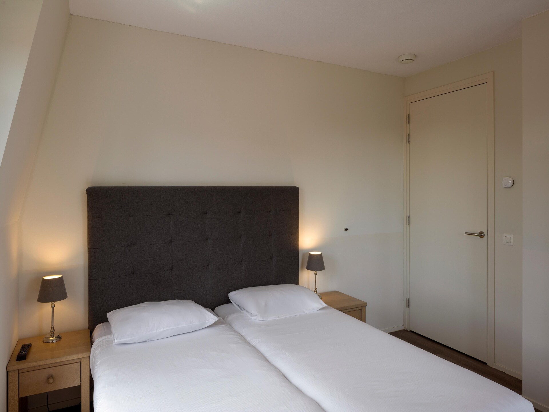 Modern appartement in hartje Domburg, 200m van het strand - foto 11
