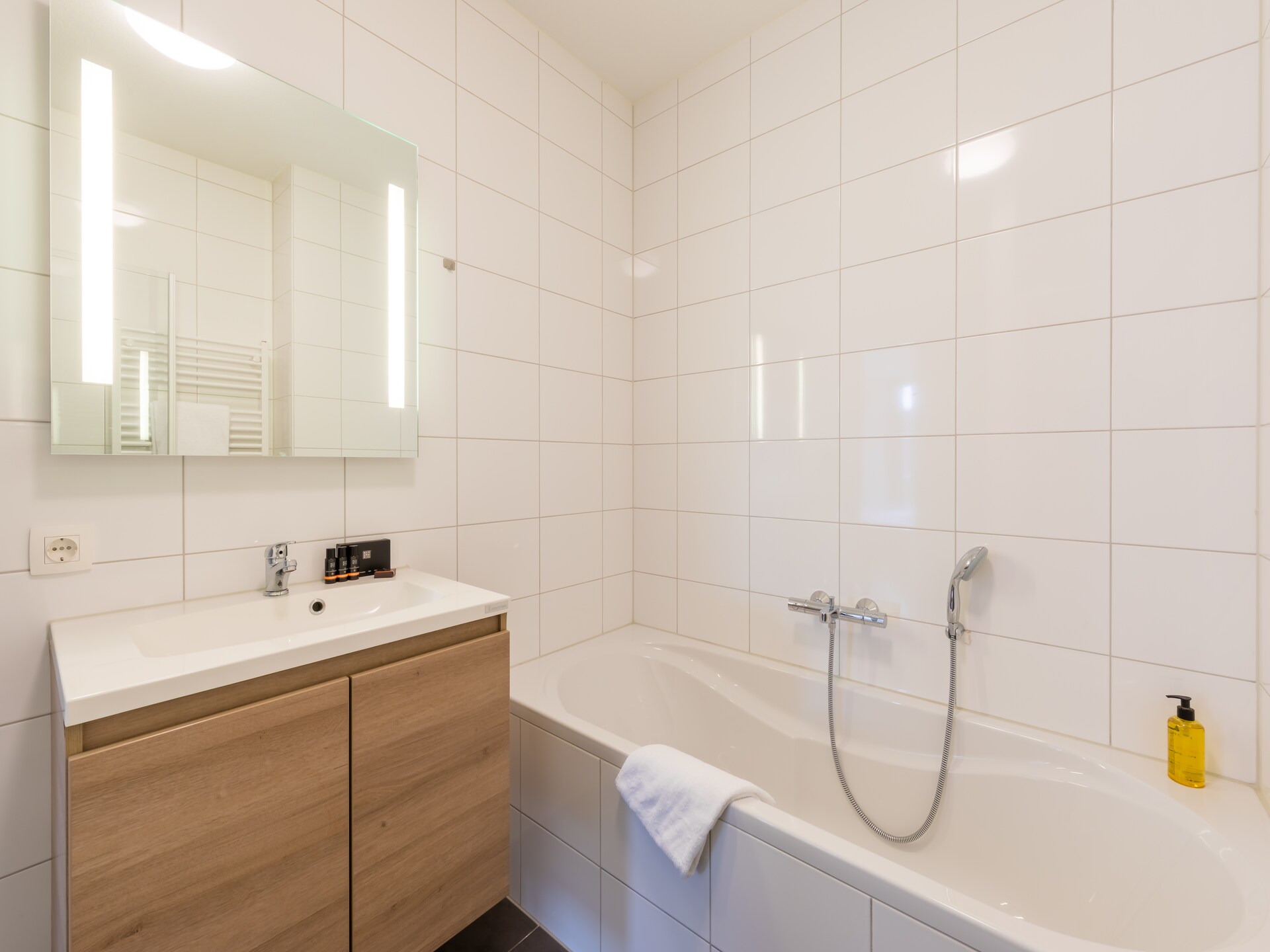 Luxe appartement in hartje Domburg, 200m van strand - foto 8