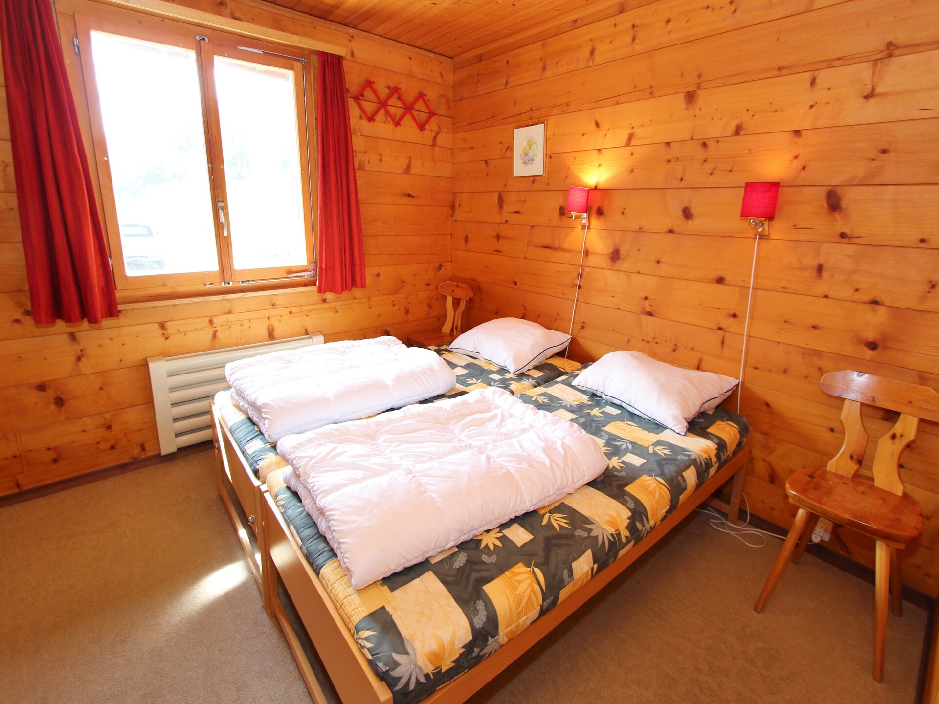 Zonnig chalet in Fiesch met panoramisch bergzicht en eigen tuin - foto 3