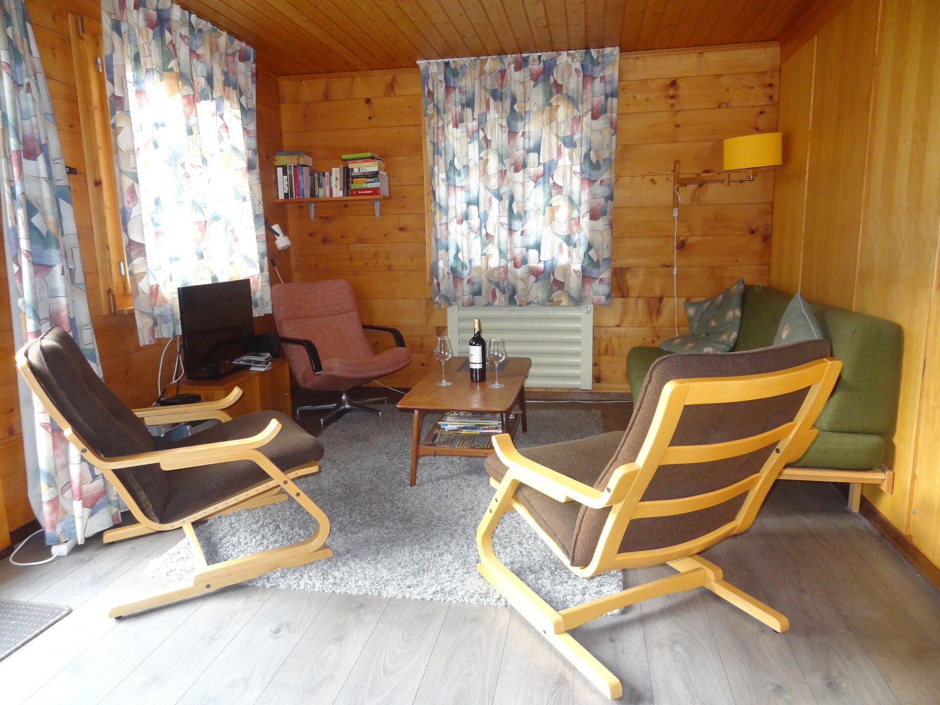 Zonnig chalet in Fiesch met panoramisch bergzicht en eigen tuin - foto 9