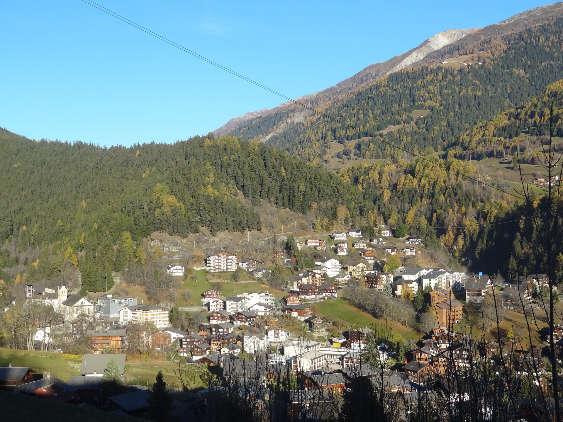 Zonnig chalet in Fiesch met panoramisch bergzicht en eigen tuin - foto 18