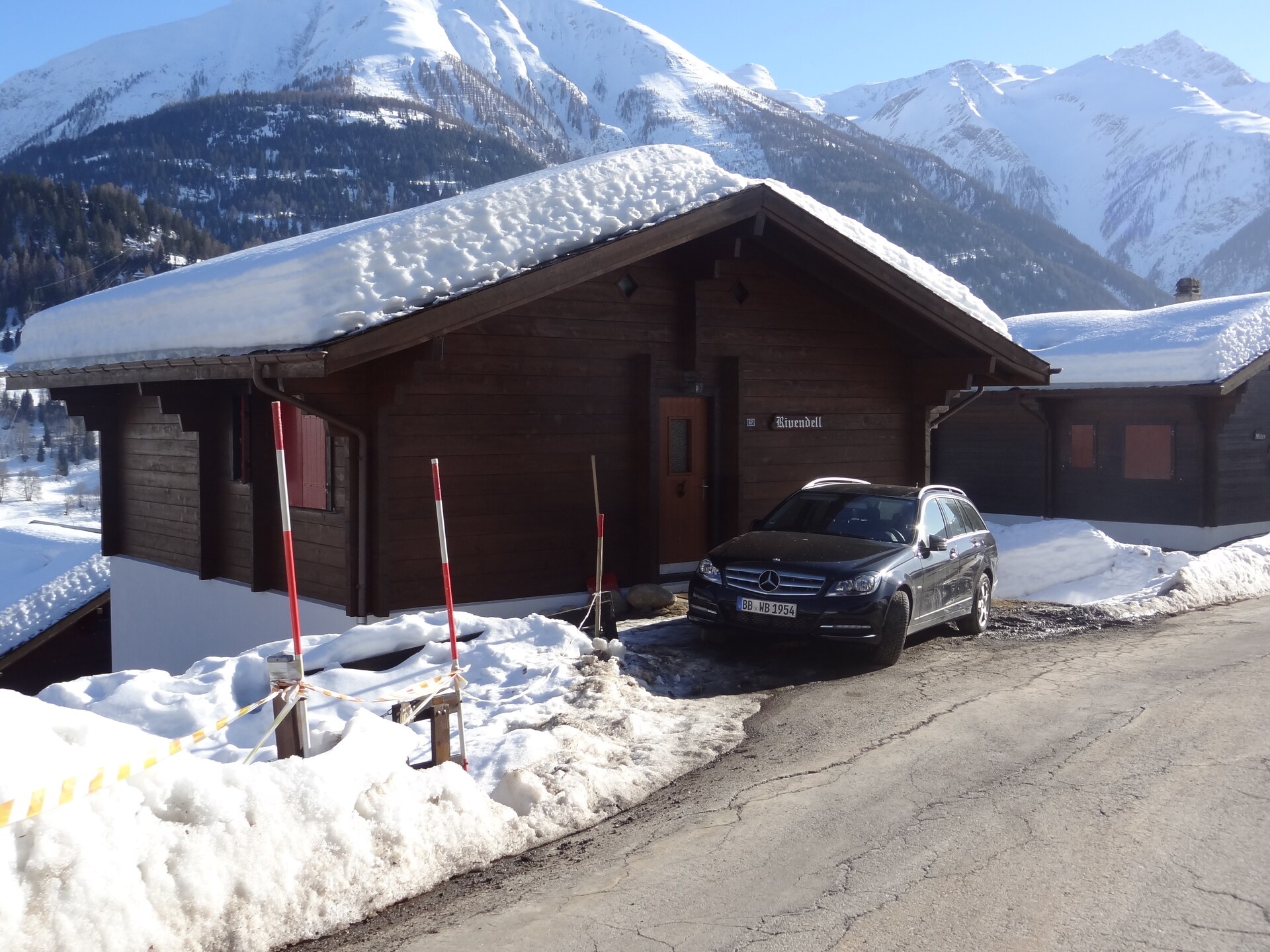 Zonnig chalet in Fiesch met panoramisch bergzicht en eigen tuin - foto 7