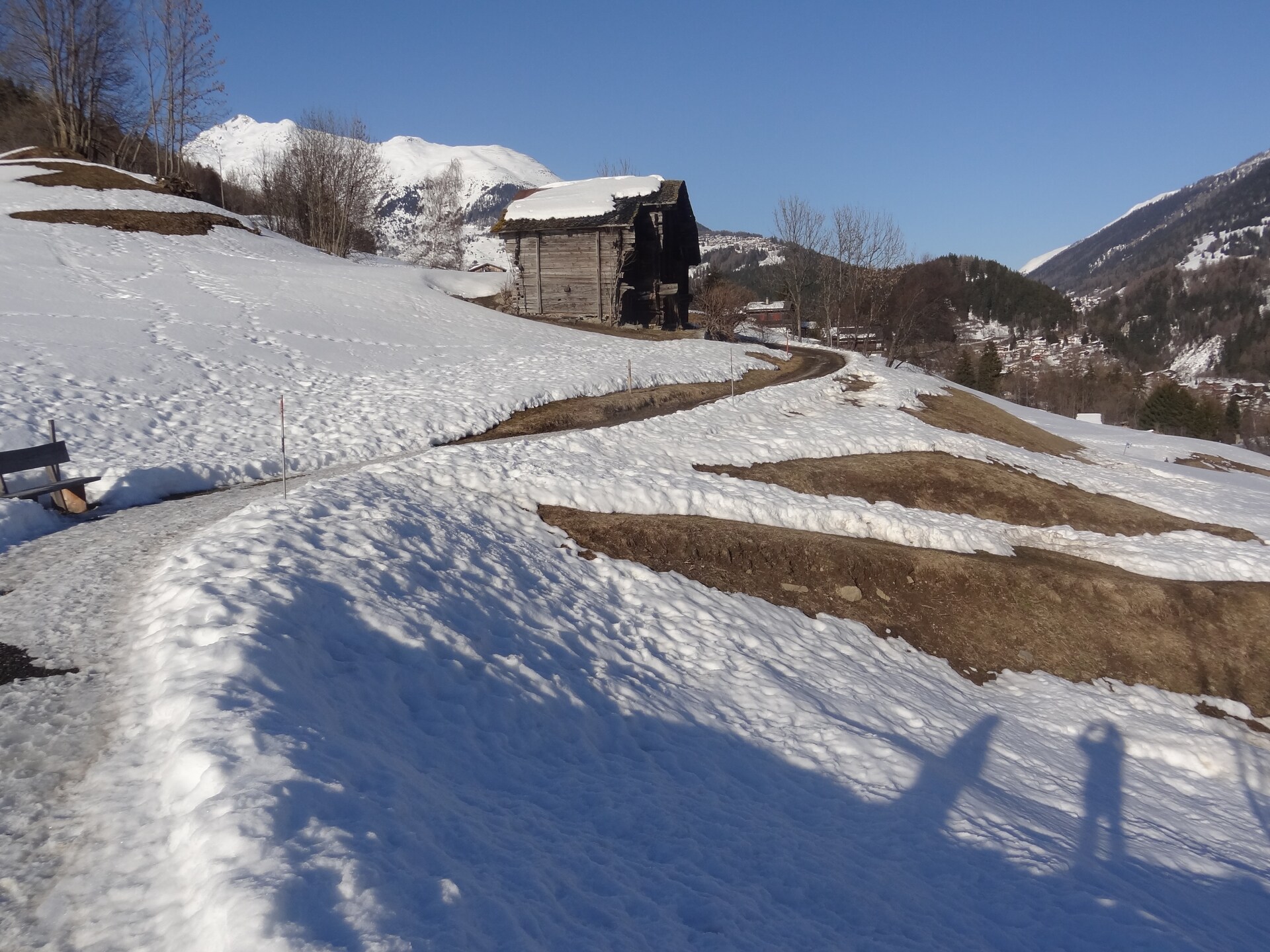Zonnig chalet in Fiesch met panoramisch bergzicht en eigen tuin - foto 22