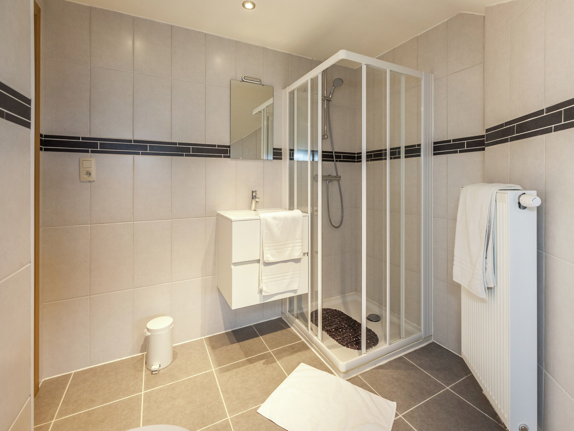 Ruim vakantiehuis voor 8 personen met 4 privébadkamers in Glabbeek - foto 23
