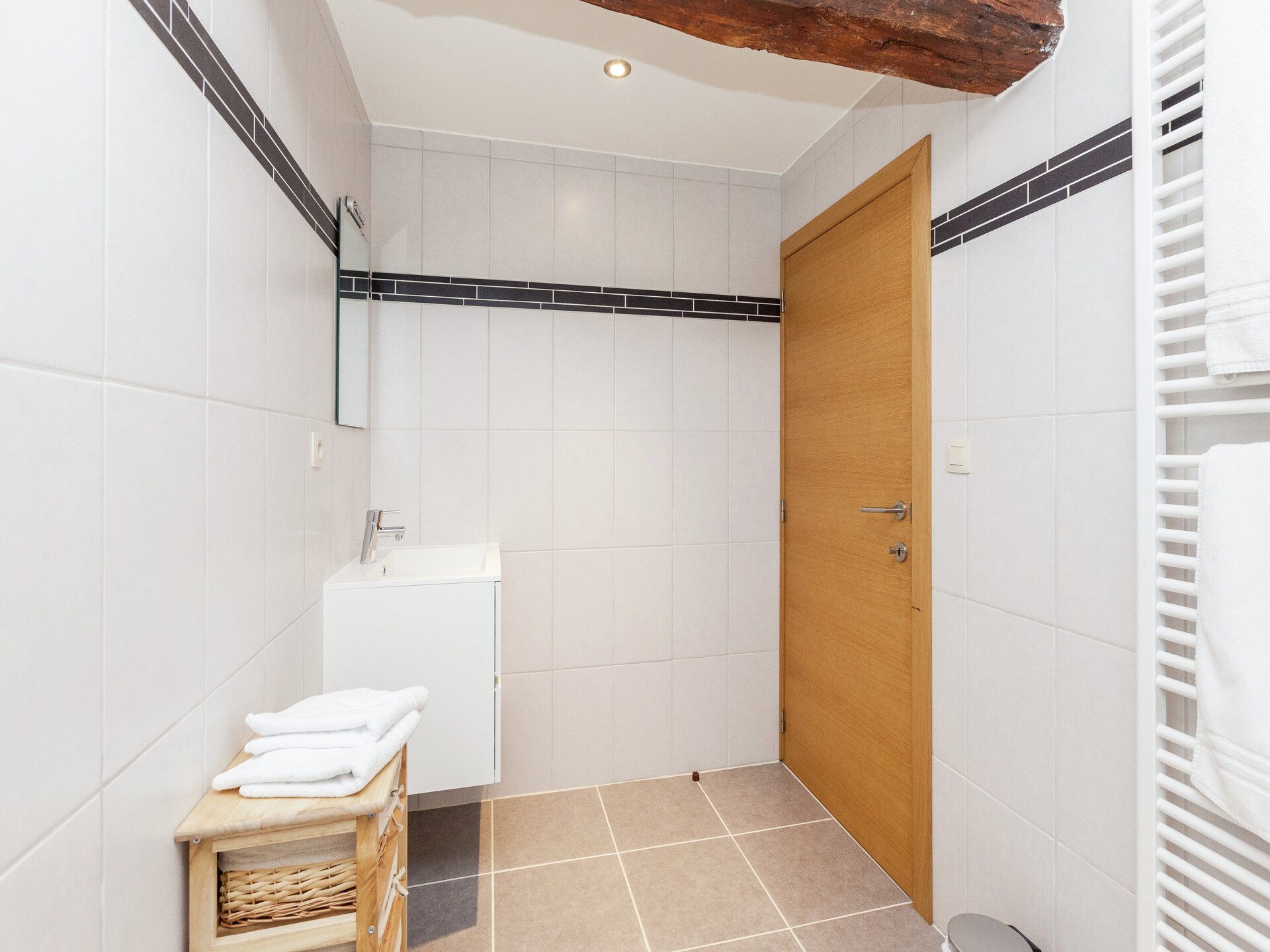 Ruim vakantiehuis voor 8 personen met 4 privébadkamers in Glabbeek - foto 18