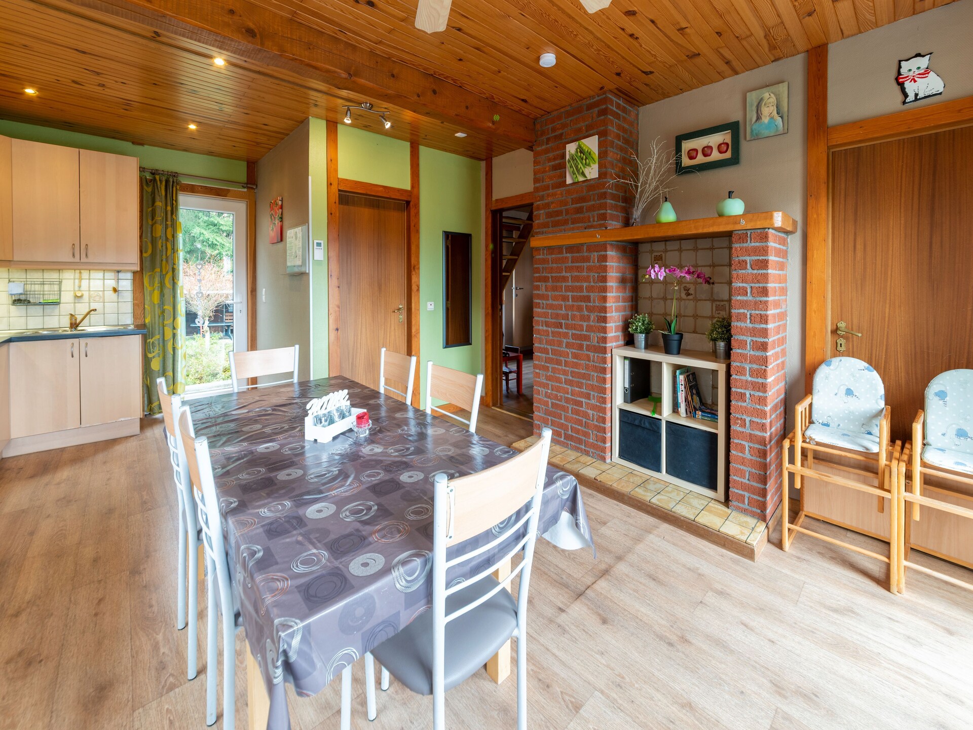 Bosrijke vrijstaande villa voor 6 met tuin en bbq in Erezée, Ardennen - foto 8