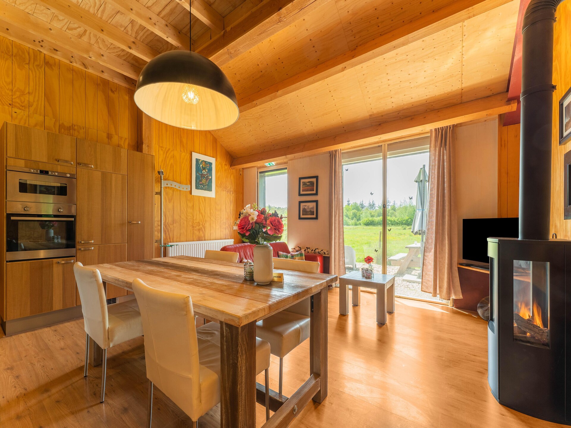 Vrijstaand natuurhuis in Nationaal Park Dwingelderveld met uitzicht op heide - foto 2