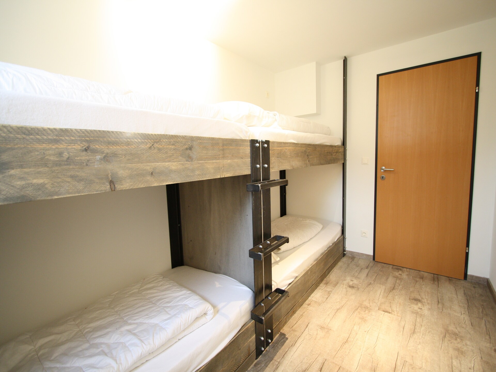 Aineckblick 15: Ruim appartement direct aan de piste voor 8 personen - foto 9