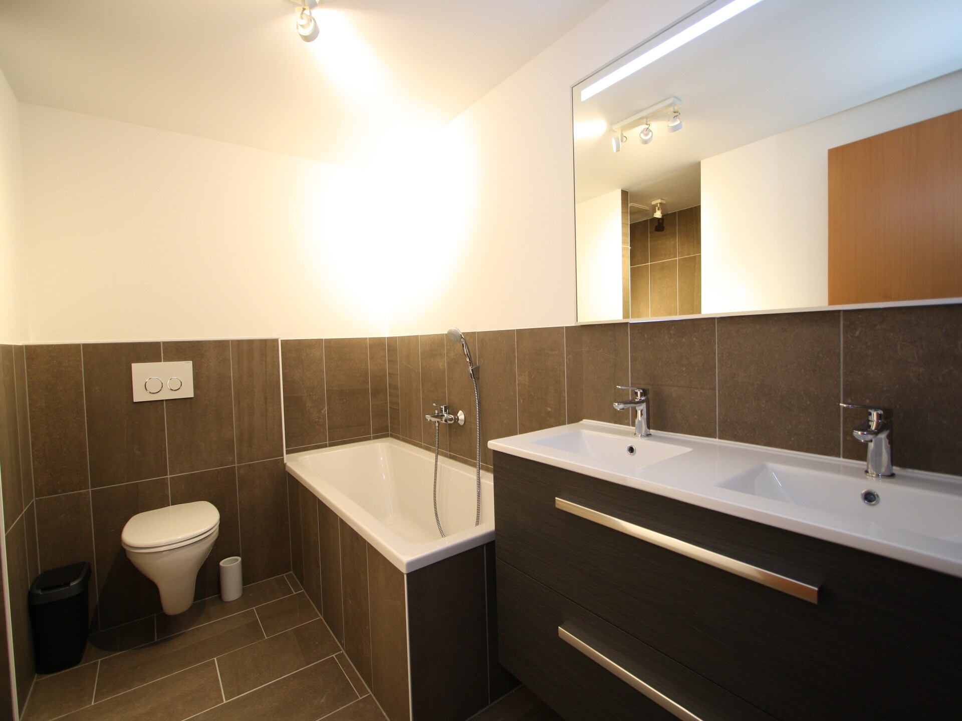 Aineckblick 15: Ruim appartement direct aan de piste voor 8 personen - foto 11