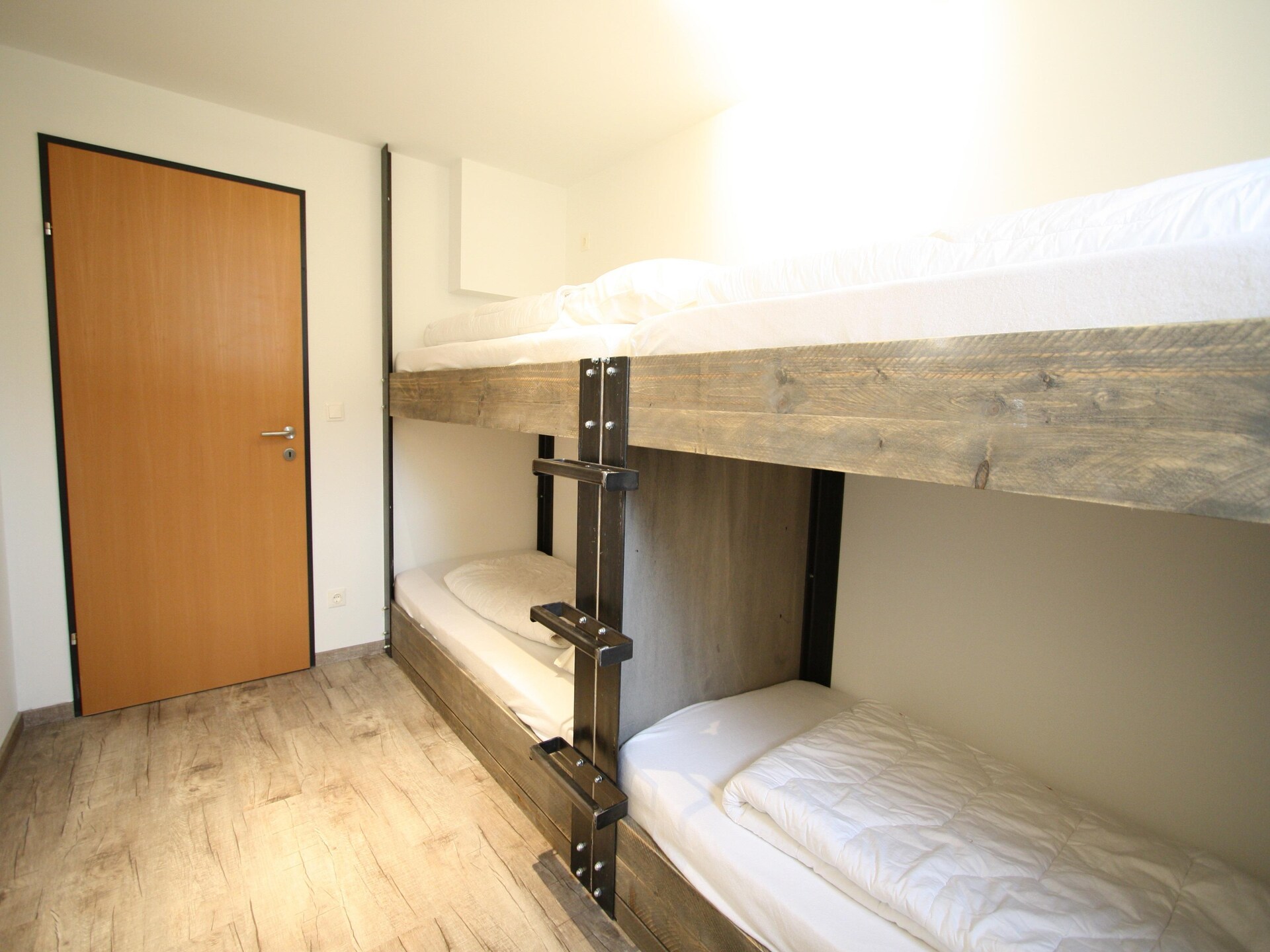 Aineckblick 15: Ruim appartement direct aan de piste voor 8 personen - foto 29
