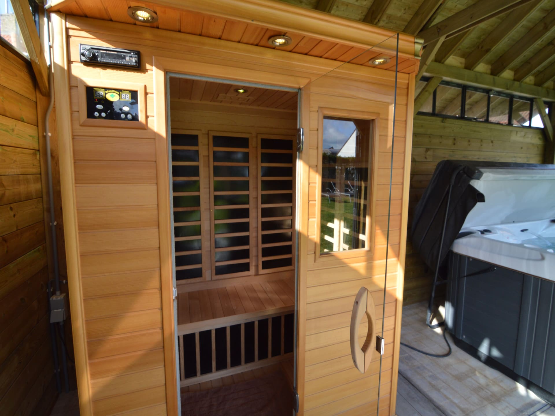 Op 600 m van zee: 10-persoons vakantiehuis in Middelkerke - foto 37