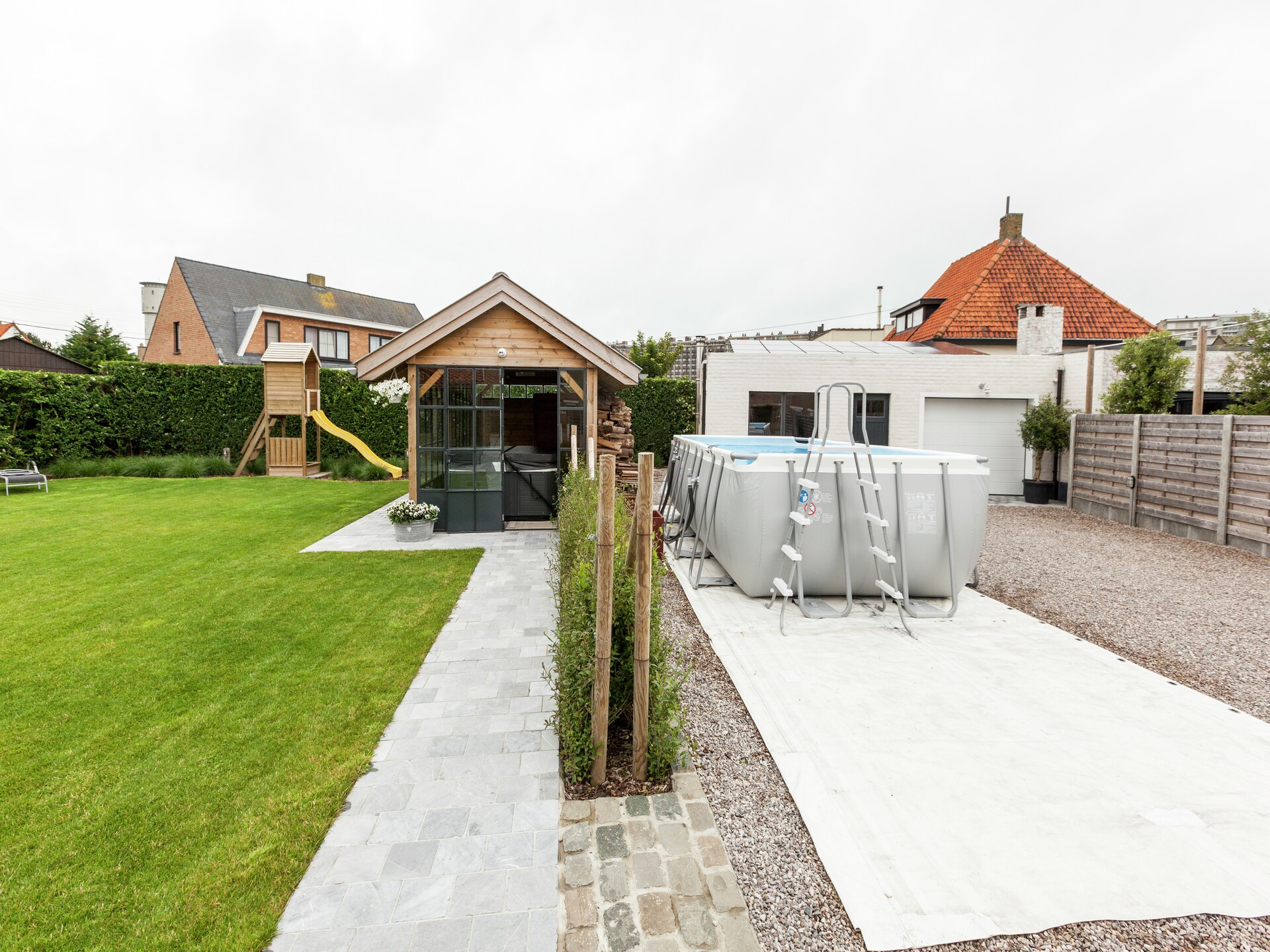 Op 600 m van zee: 10-persoons vakantiehuis in Middelkerke - foto 30