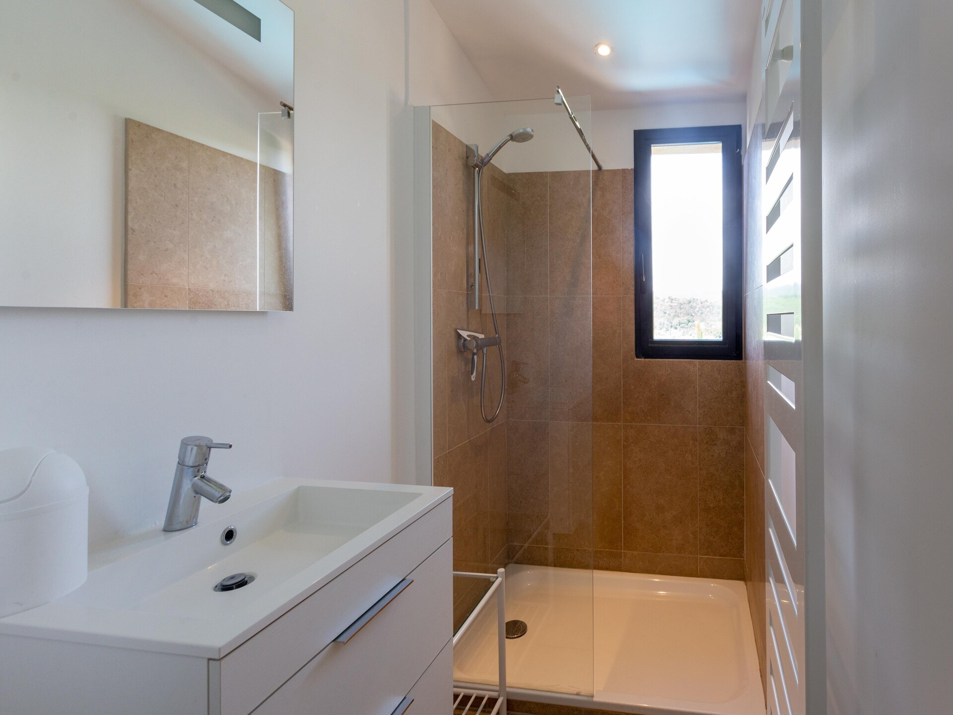 Op 800m van centrum: Ruime villa met privézwembad in Malaucène - foto 31