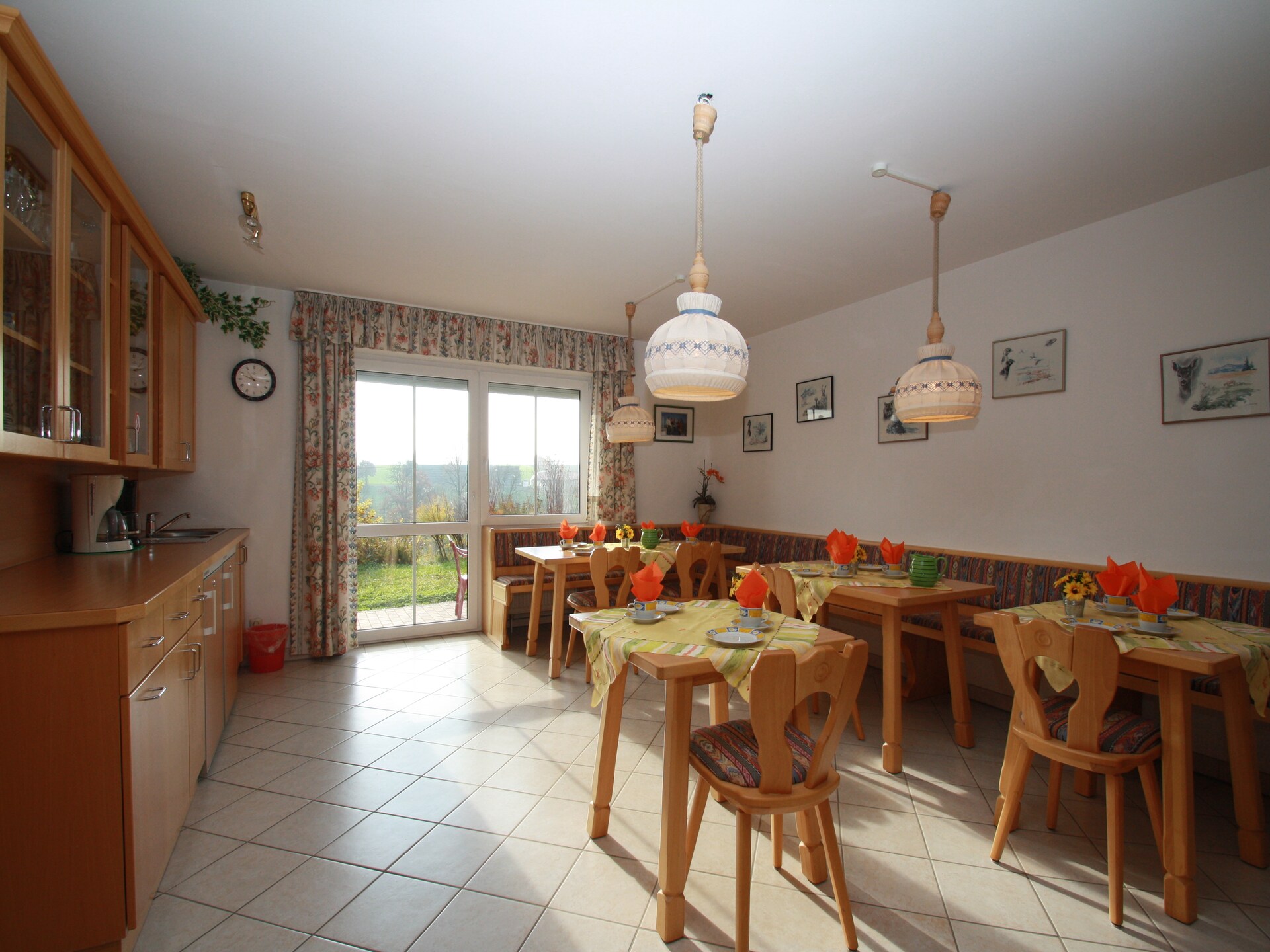 Knus appartement aan de bosrand bij Rotthalmünster met tuin - foto 12