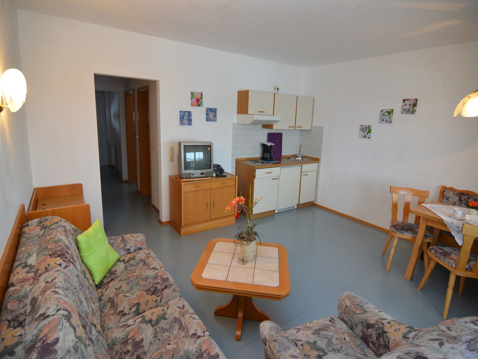 Knus appartement aan de bosrand bij Rotthalmünster met tuin - foto 3