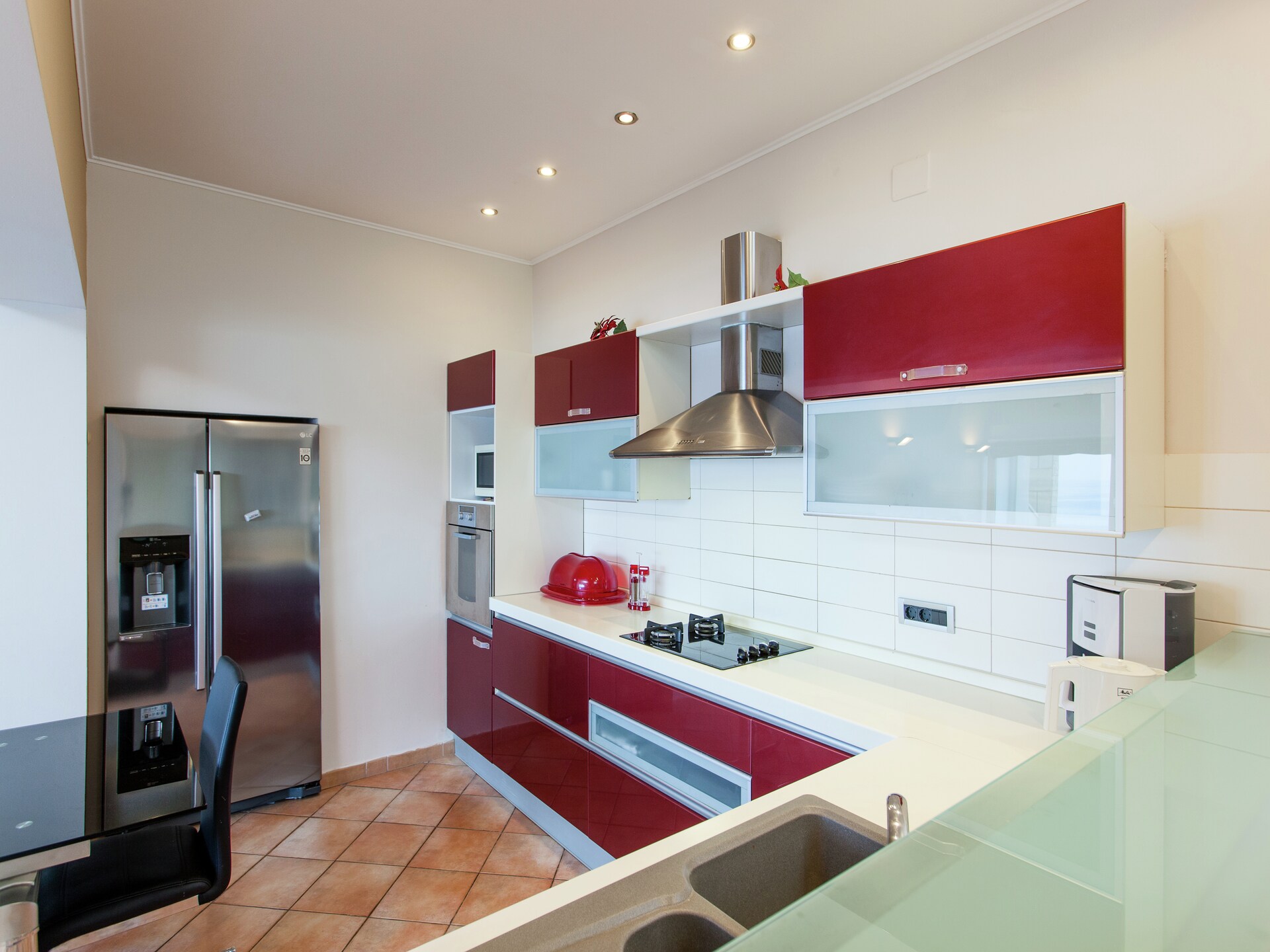 Op 1 km van het centrum: luxe appartement in Podstrana met zeezicht - foto 4