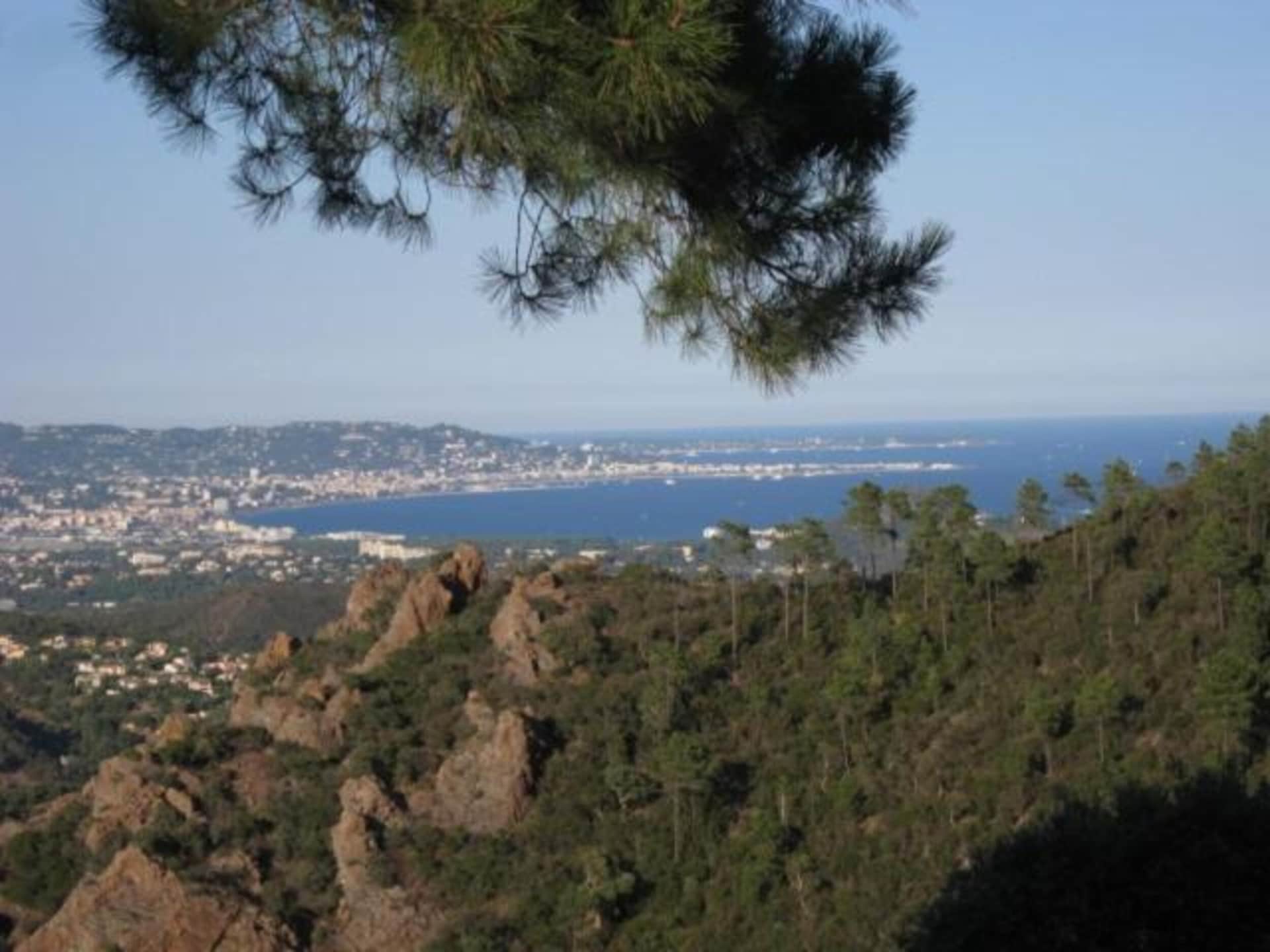 6-persoons vakantiehuis met privézwembad in Fayence - foto 34