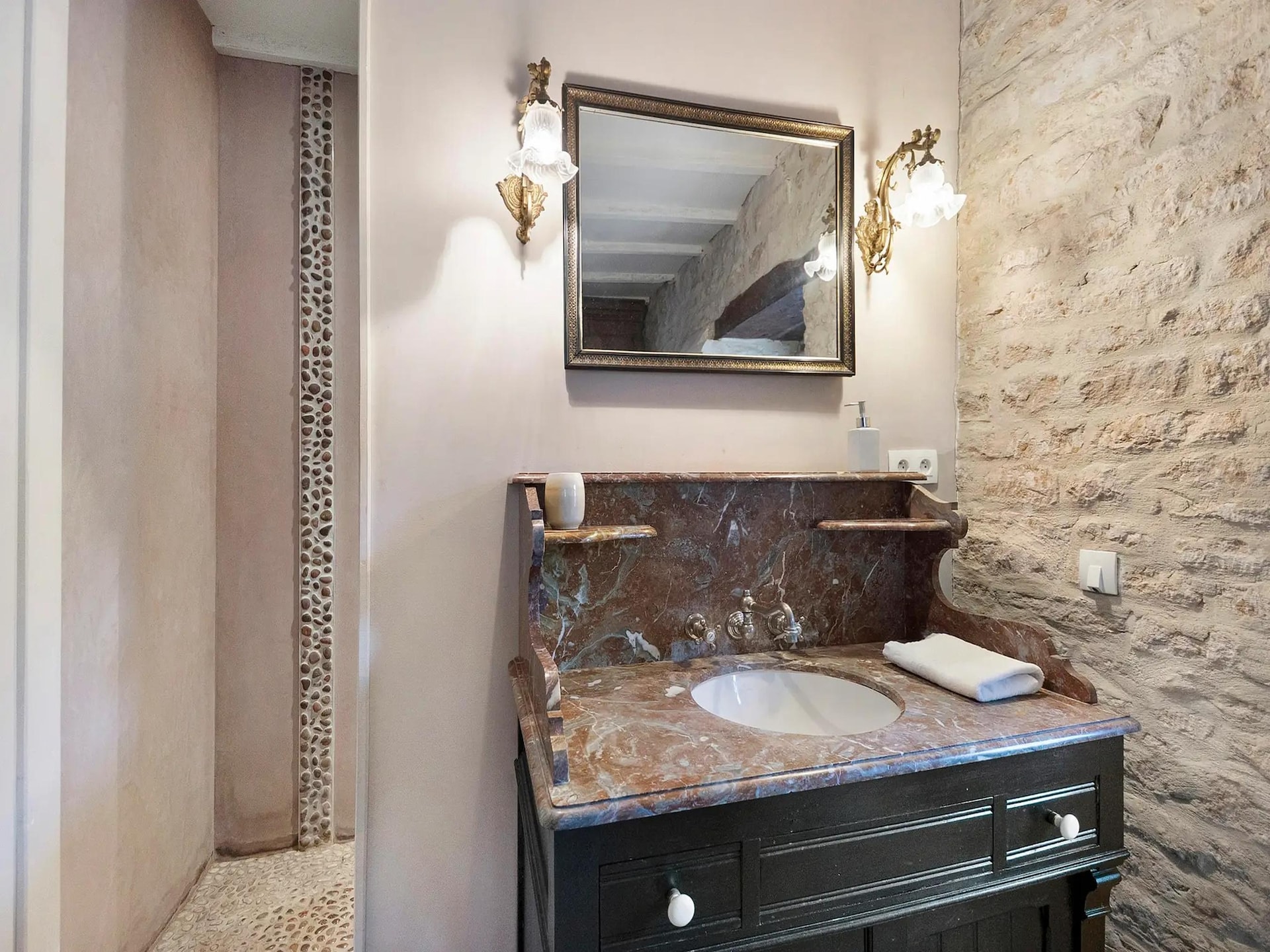 Luxe landhuis in Lantheuil voor 6 personen op historisch domein - foto 23