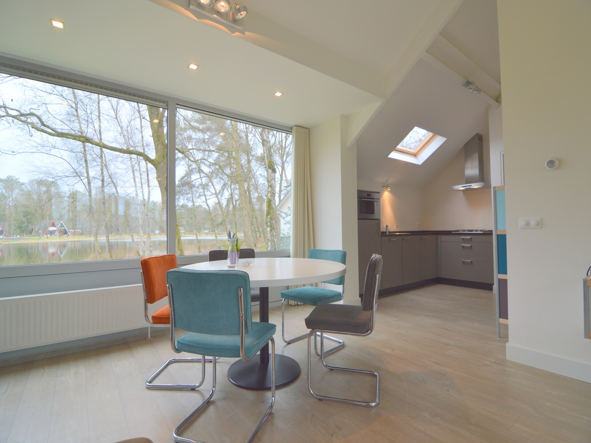 Bosrijke bungalow in Stramproy met tuin, huisdieren welkom - foto 10