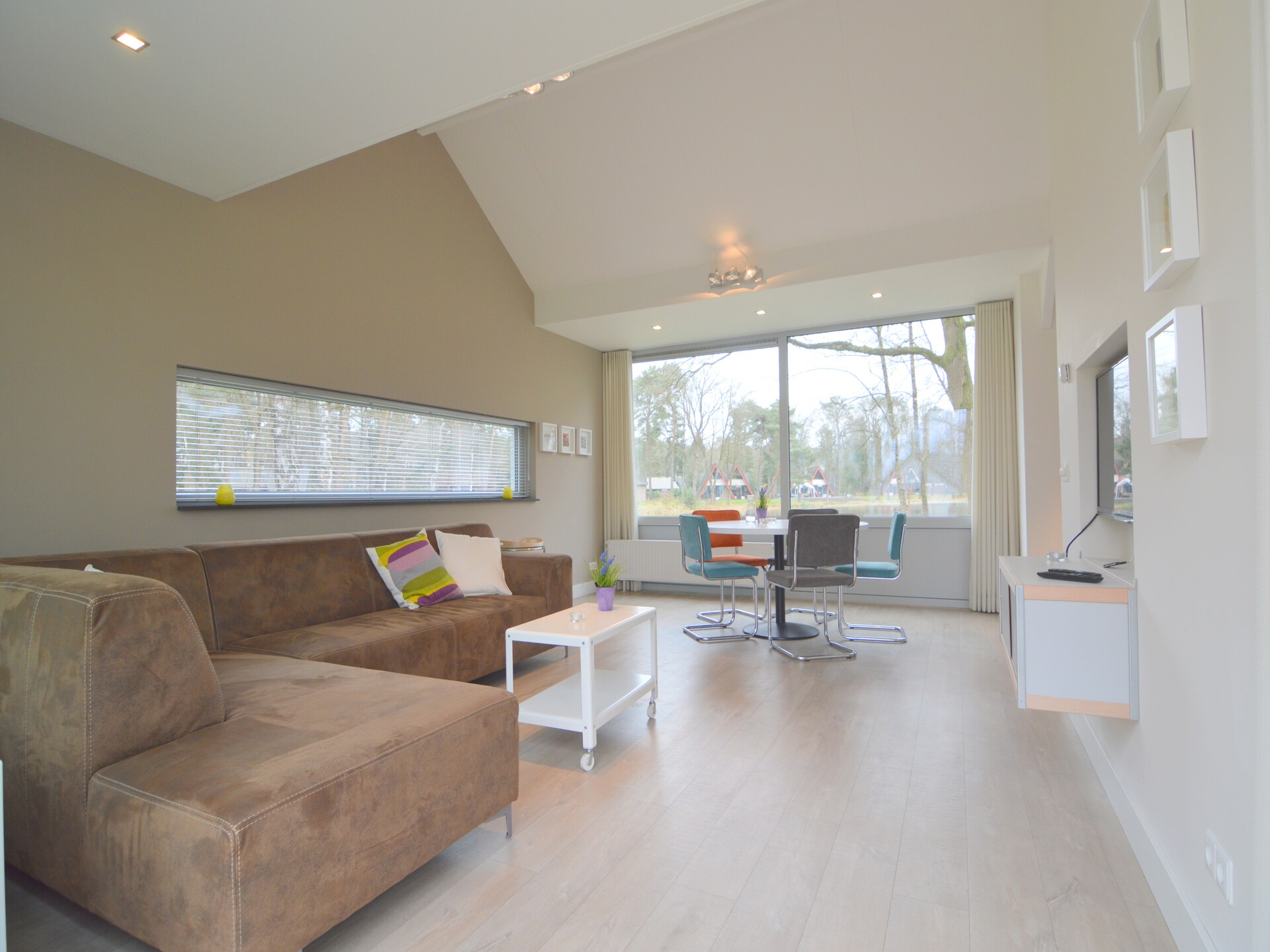 Bosrijke bungalow in Stramproy met tuin, huisdieren welkom - foto 2